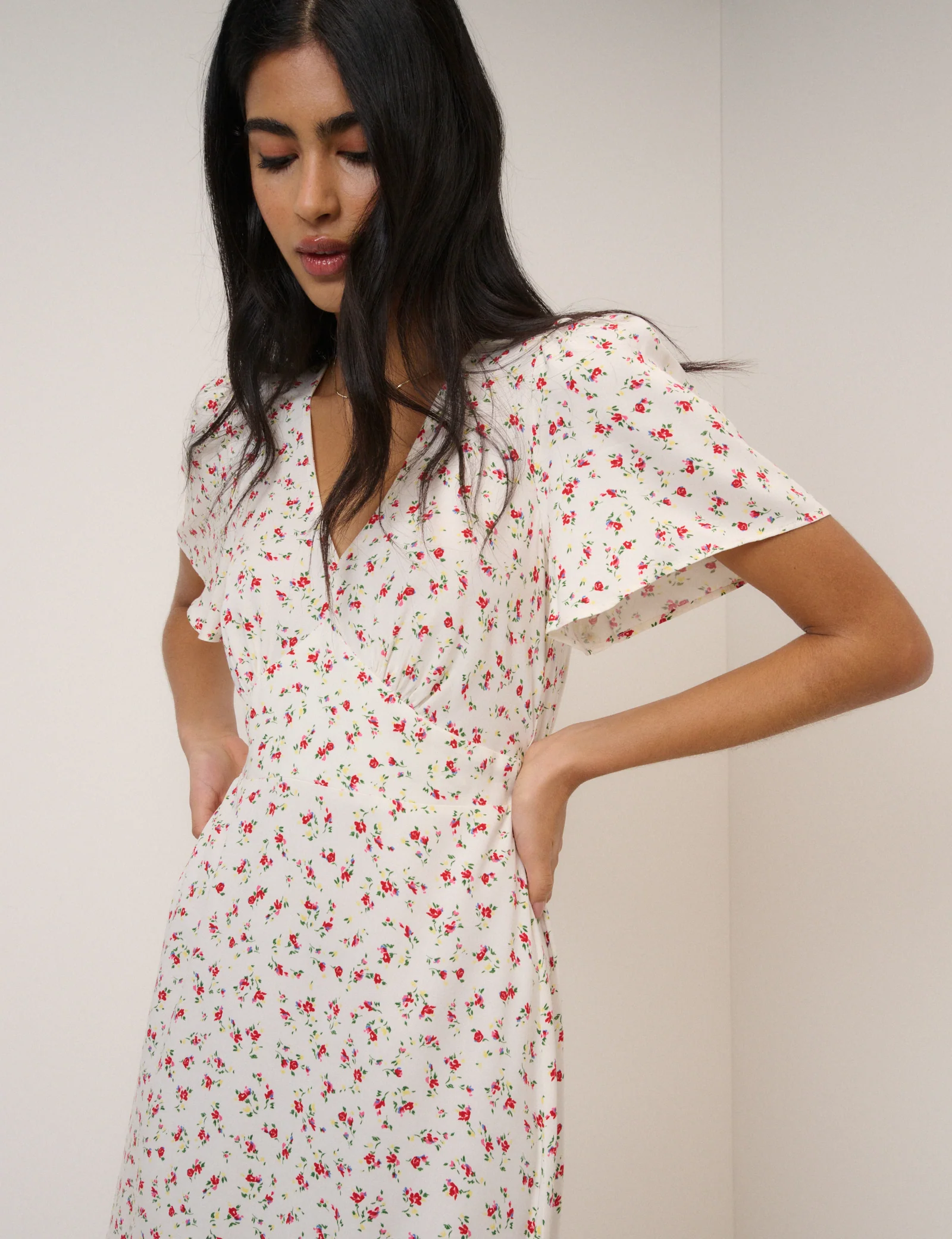 White Floral Atlas Midi Dress - Image 2