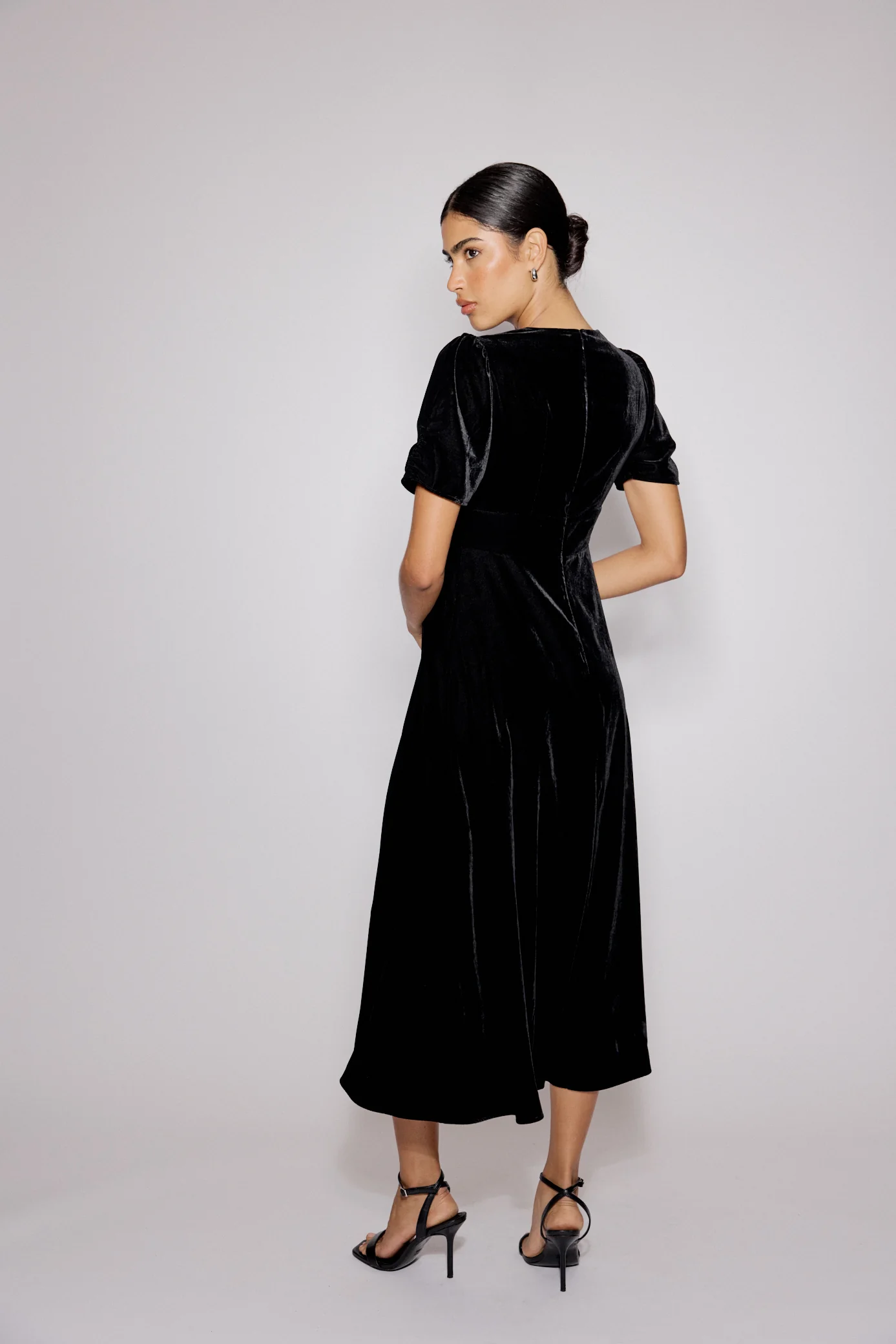 Black Bow Front Velvet Eleanor Midi Dress - Image 5