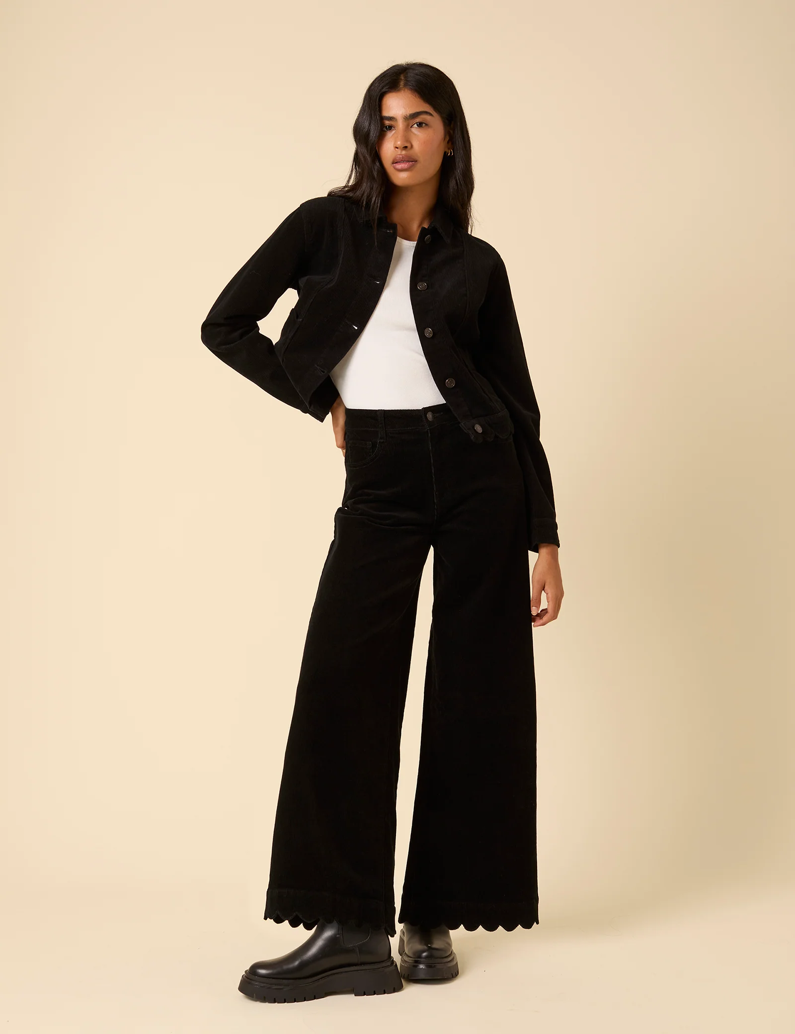 Black Cord Cropped Scallop Trim Jeans - Image 3