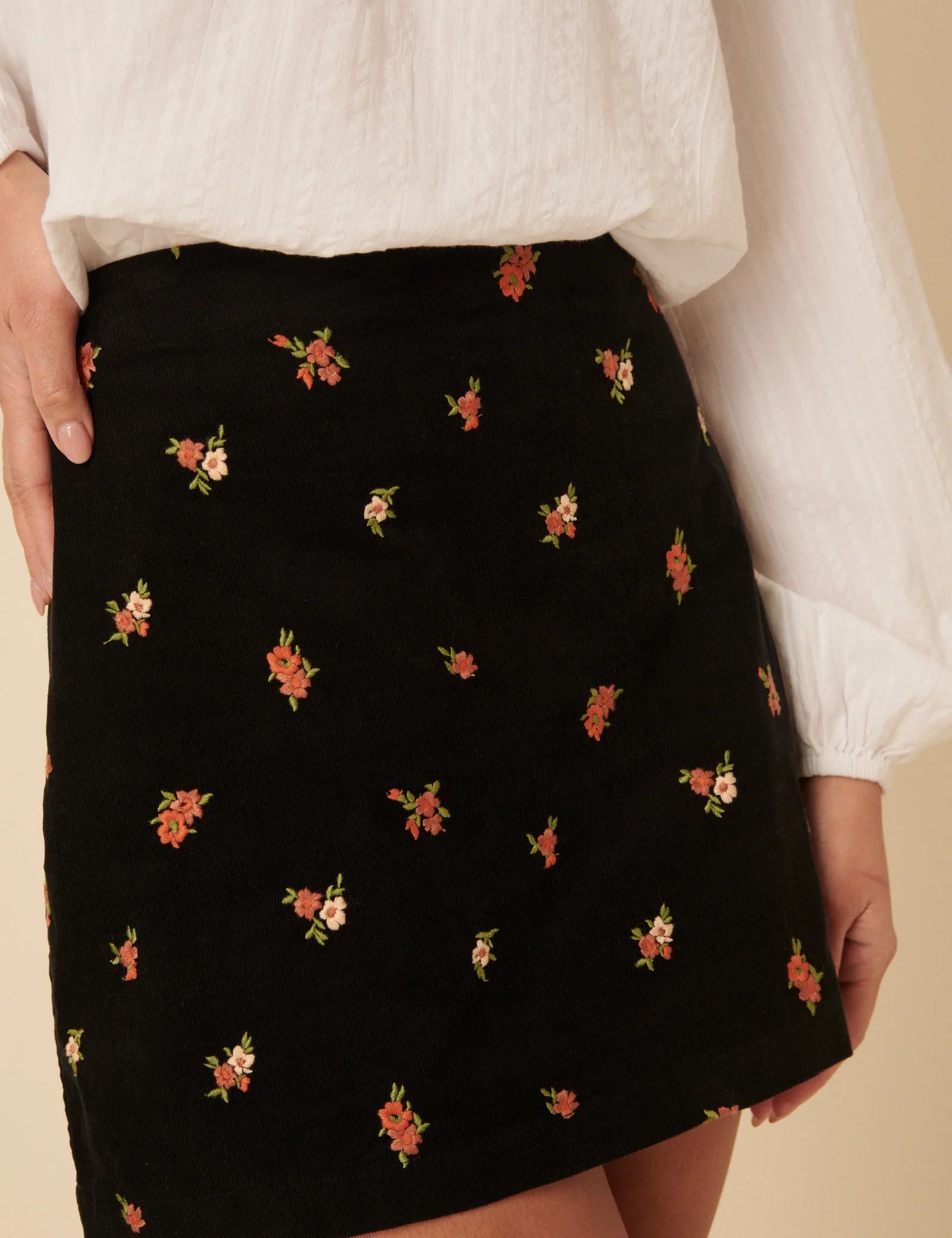 Black Cord Floral Embroidered Mini Skirt - Image 2