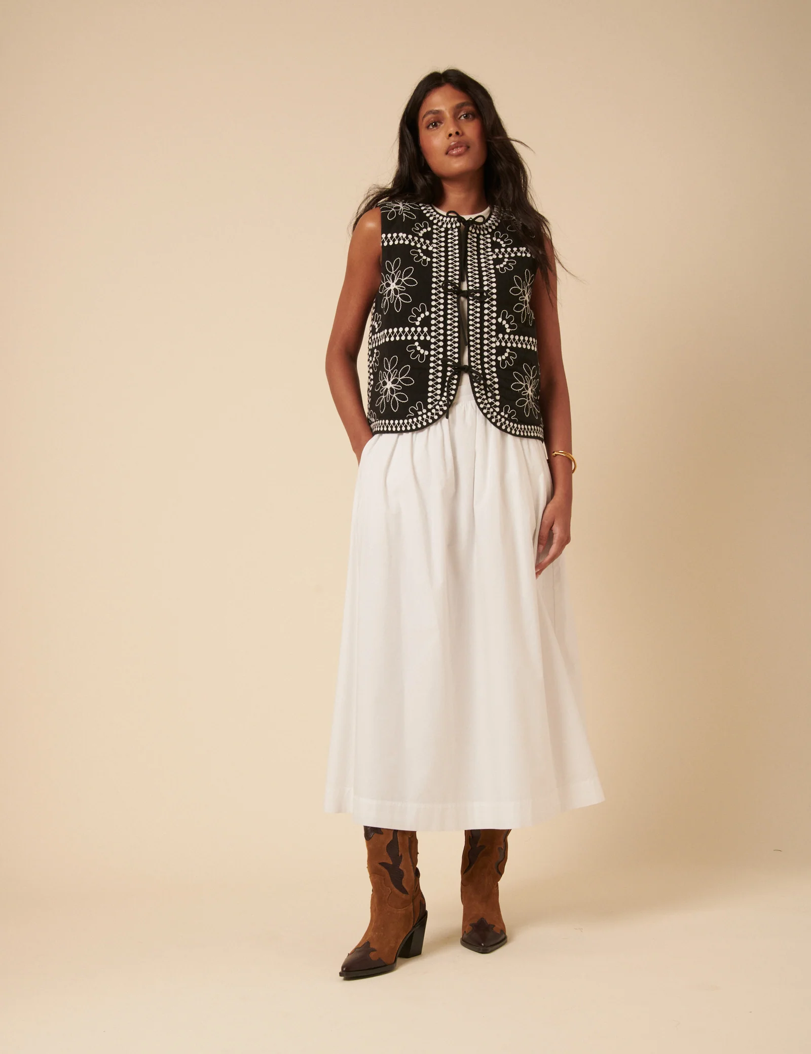 Black Floral Embroidered Gilet - Image 2
