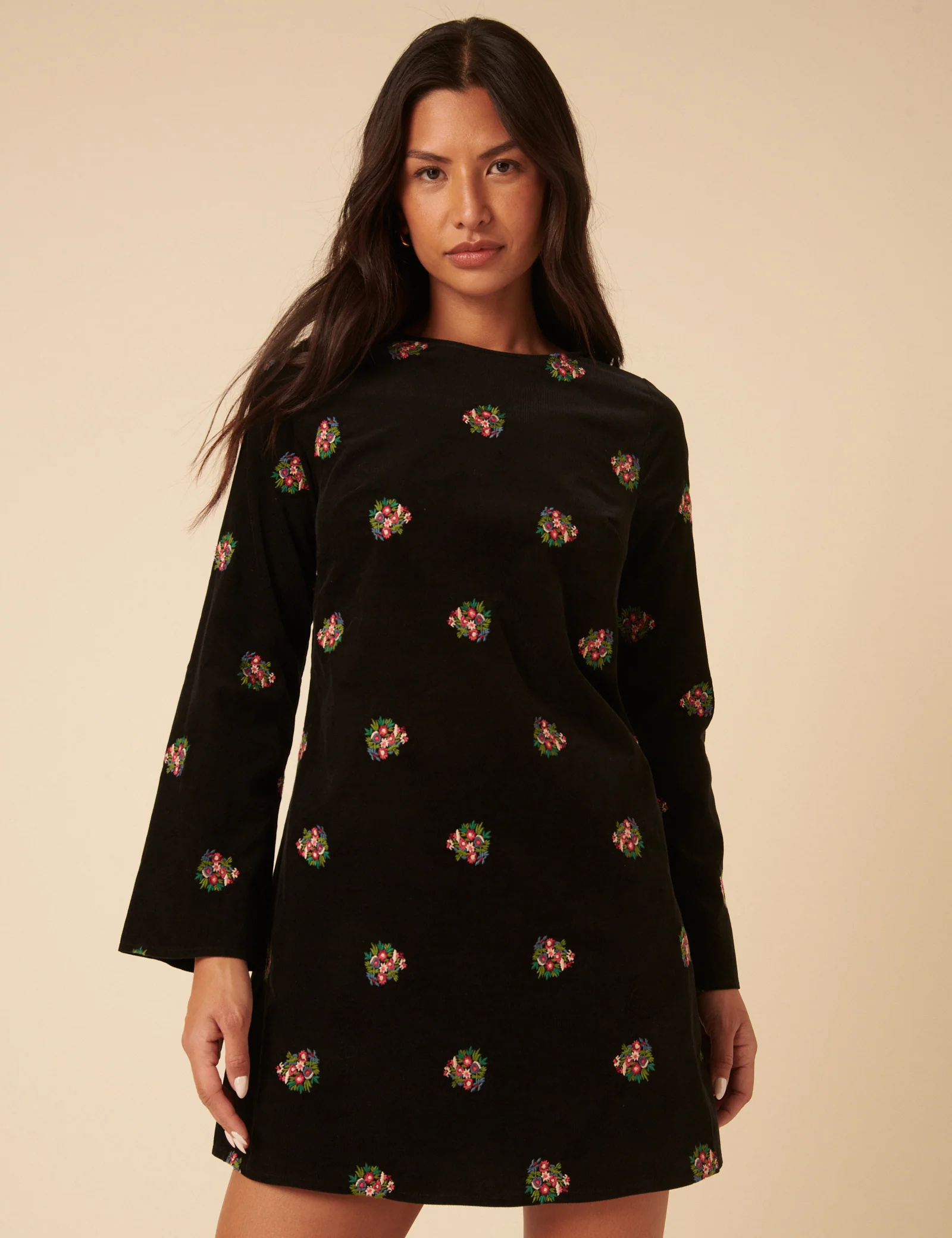 Black Floral Embroidered Saravejo Cord Mini Dess - Image 4