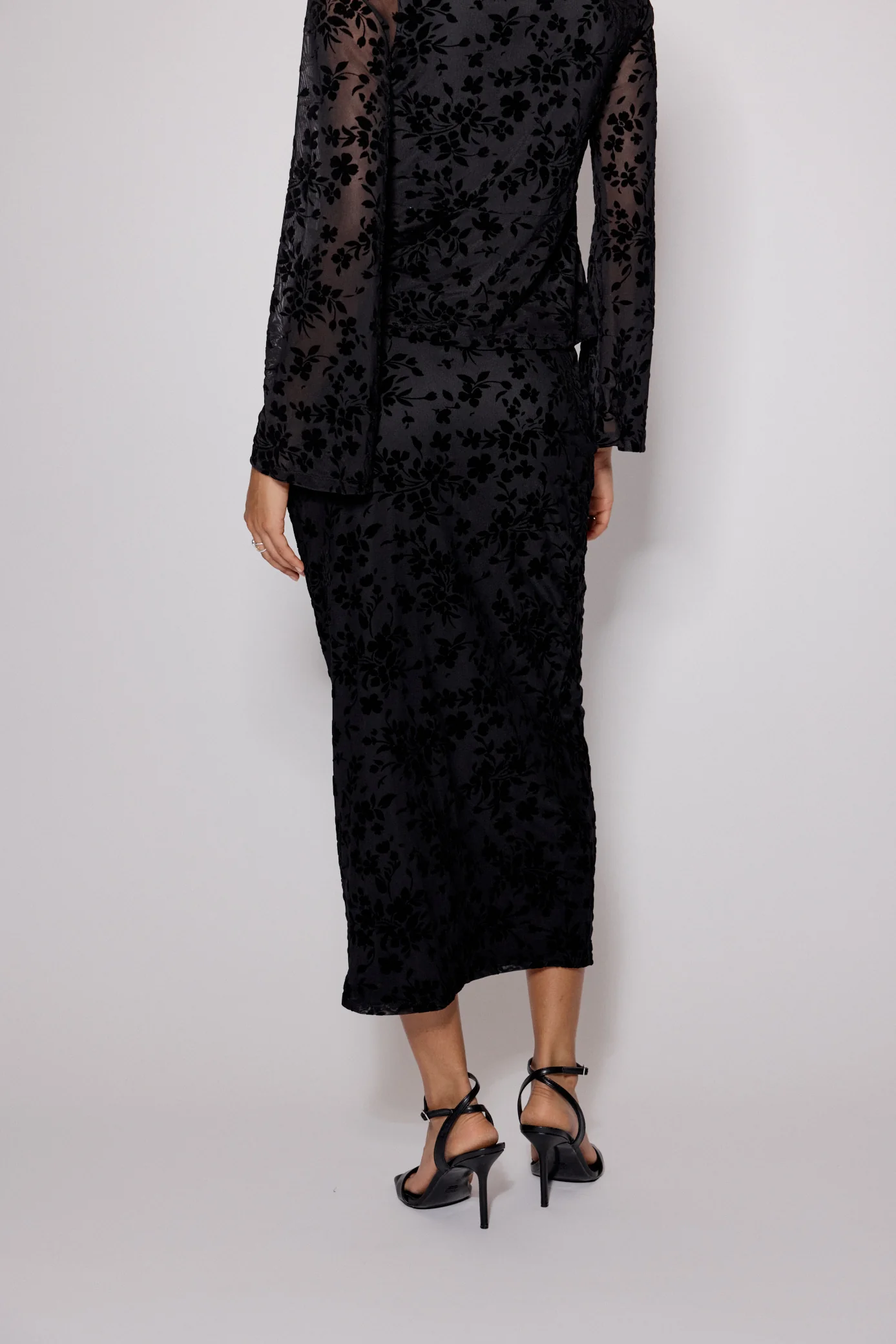 Black Floral Jacquard Maxi Skirt - Image 5