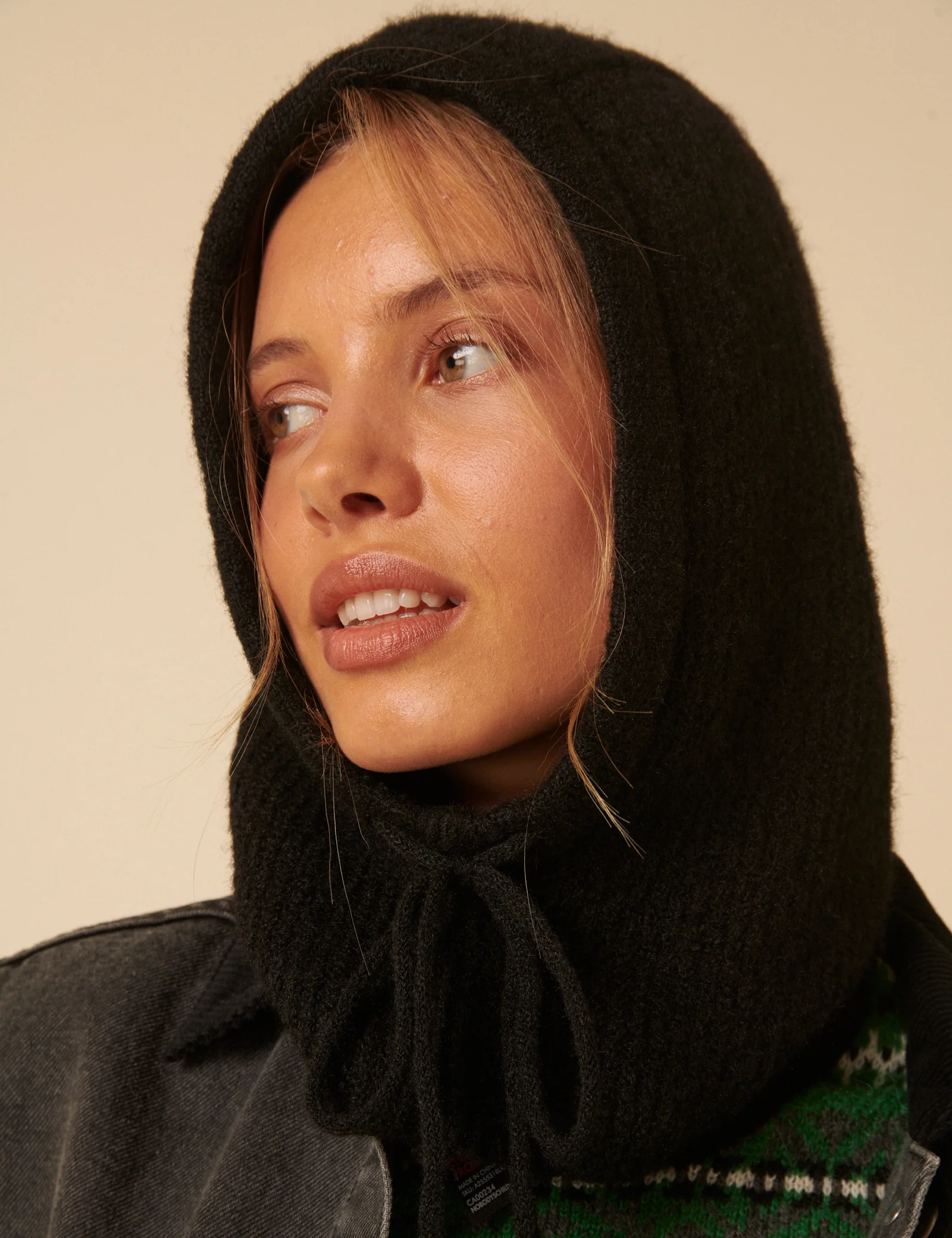 Black Knitted Hood - Image 3