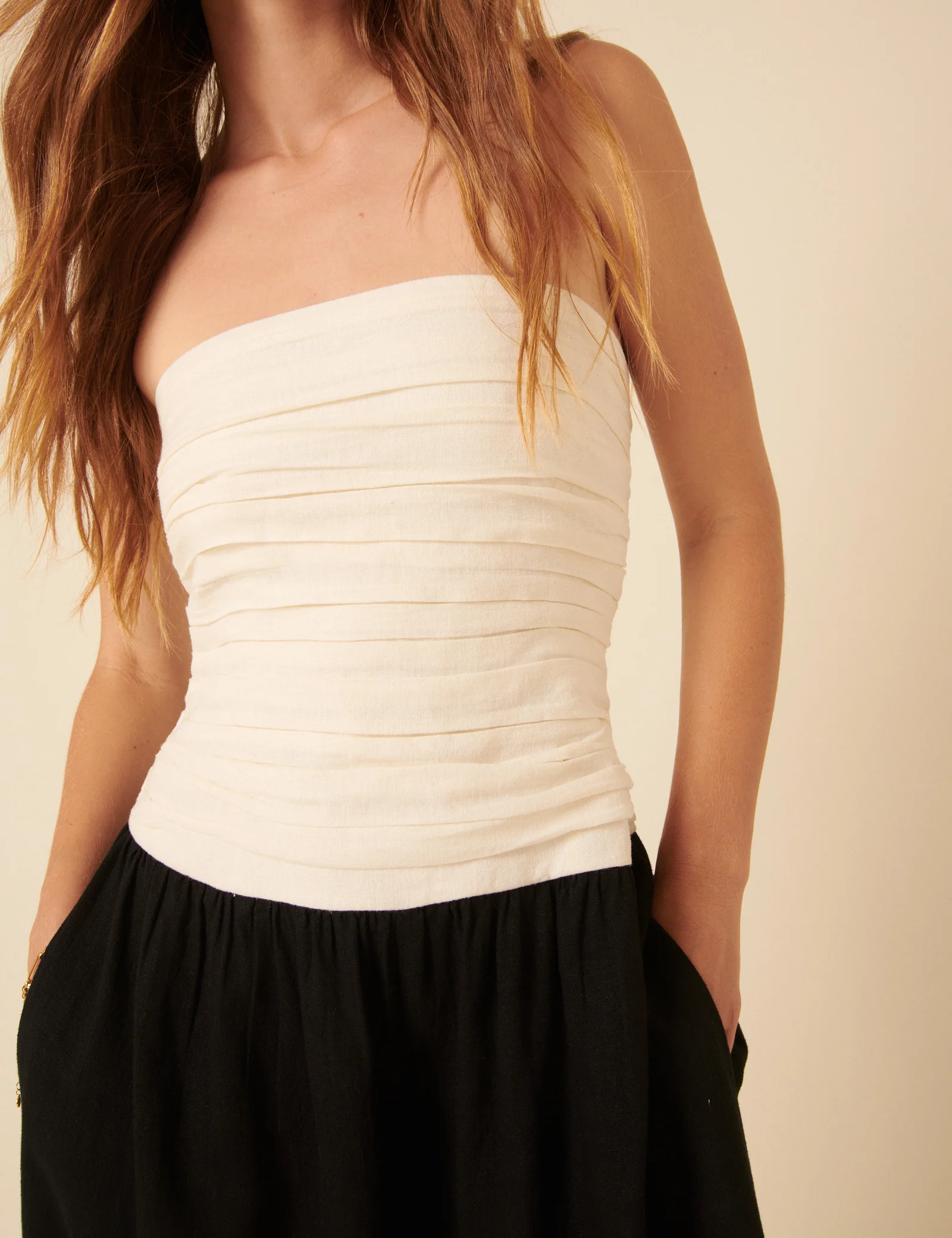 Black Linen-blend Contrast Pleated Bandeau Jumpsuit - Image 3