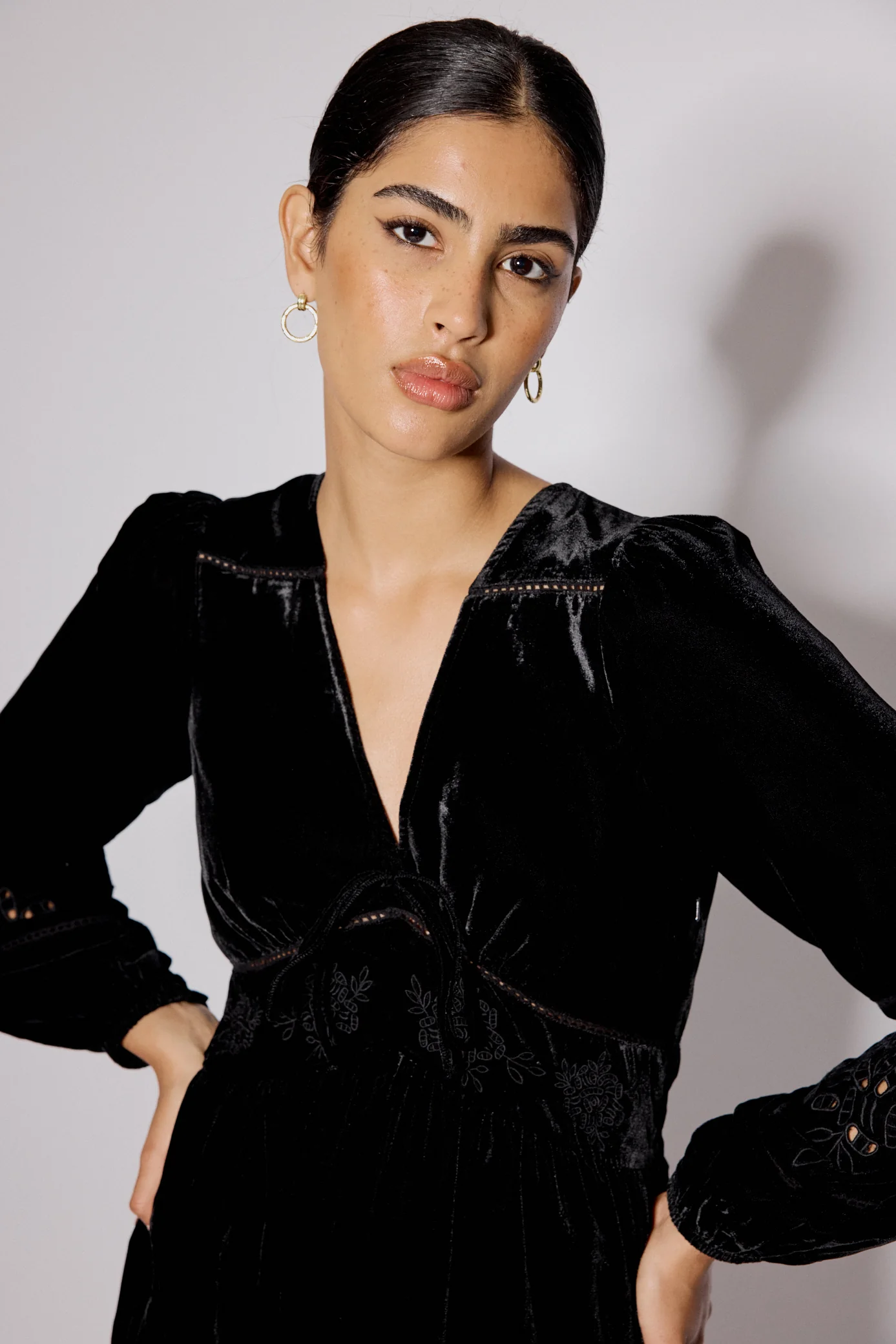 Black Velvet Balloon Sleeve Aquarius Mini Dress - Image 4