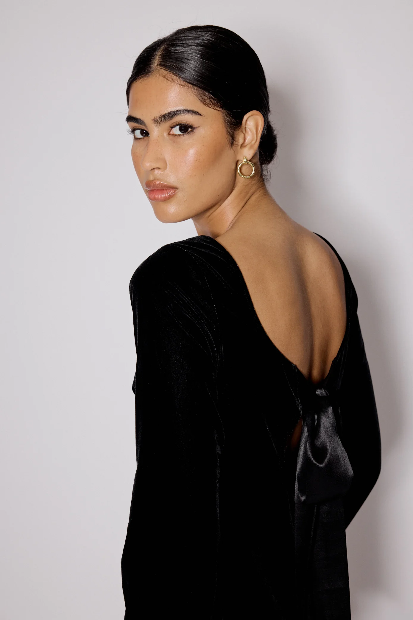 Black Velvet Flare Sleeve Joelle Mini Dress - Image 6