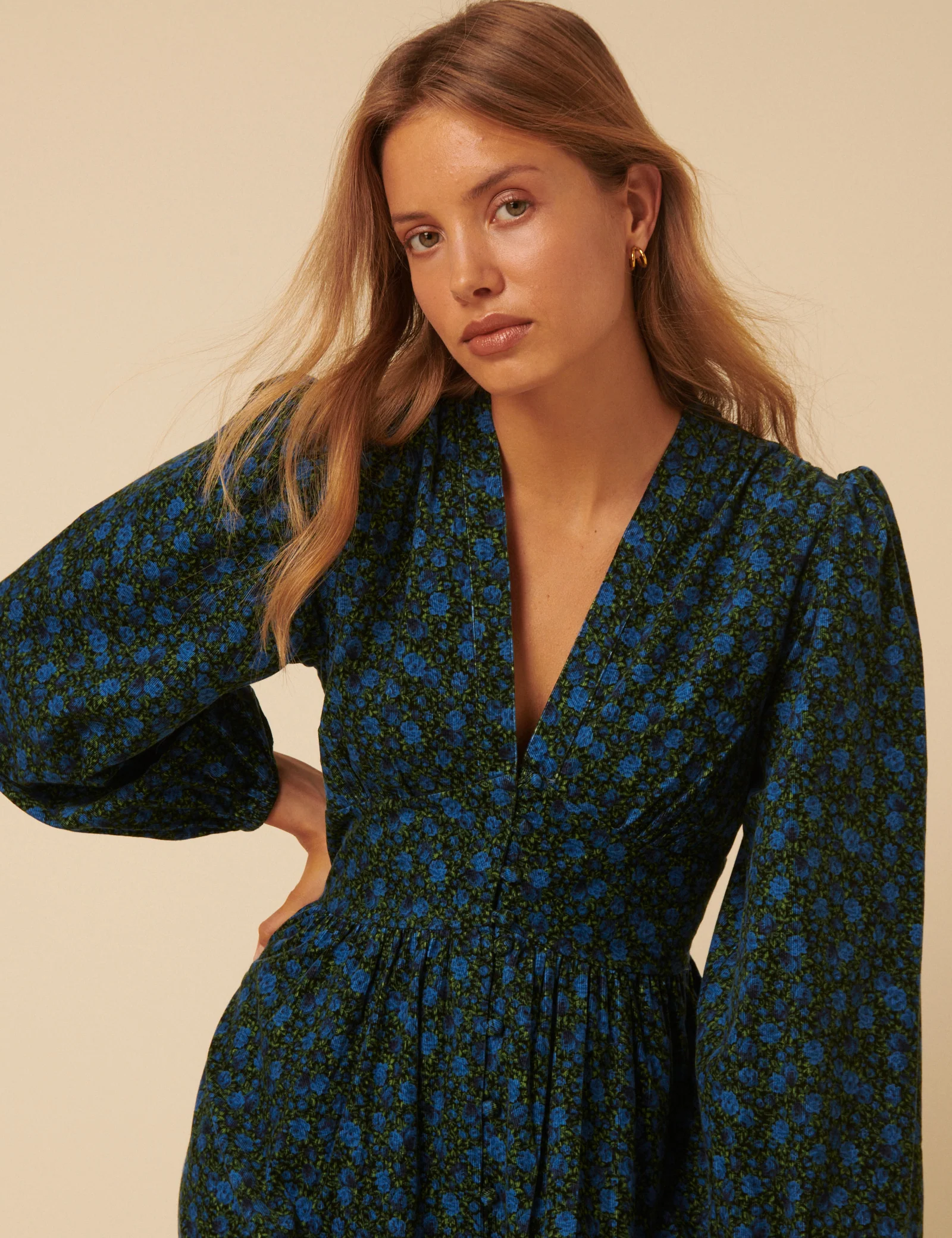 Blue Floral Printed Cord Starlight Midi Dress - Image 2
