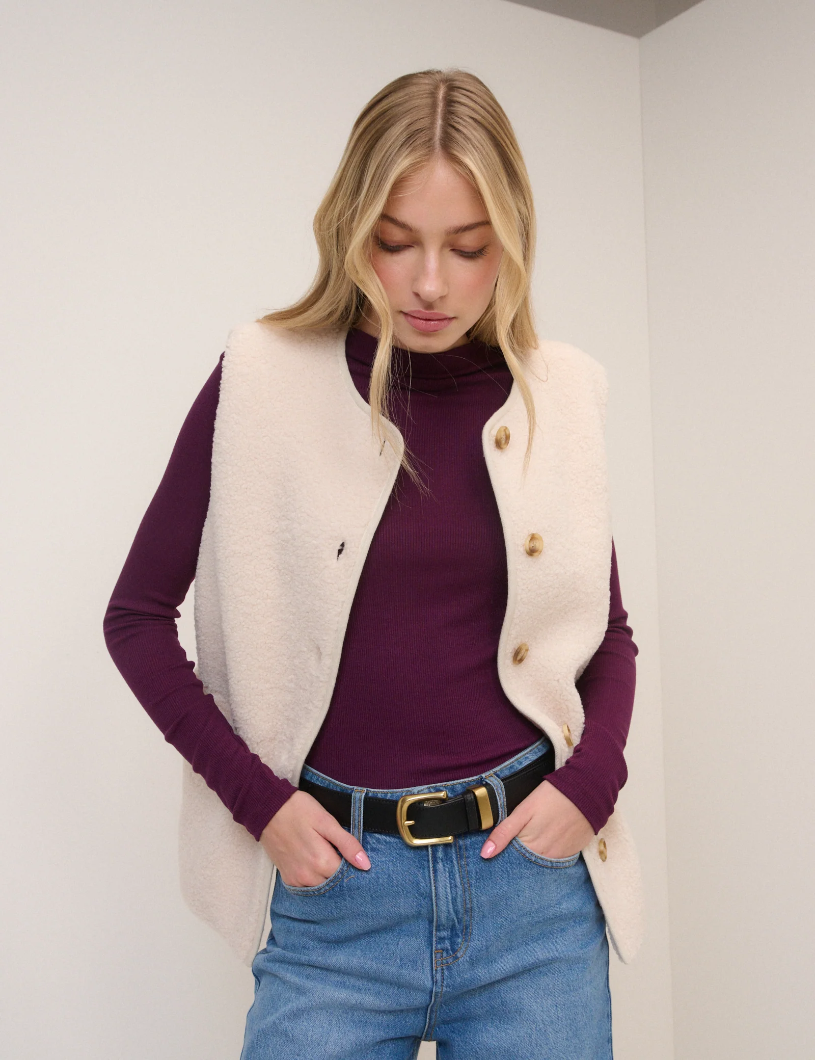 White Borg Gilet - Image 3