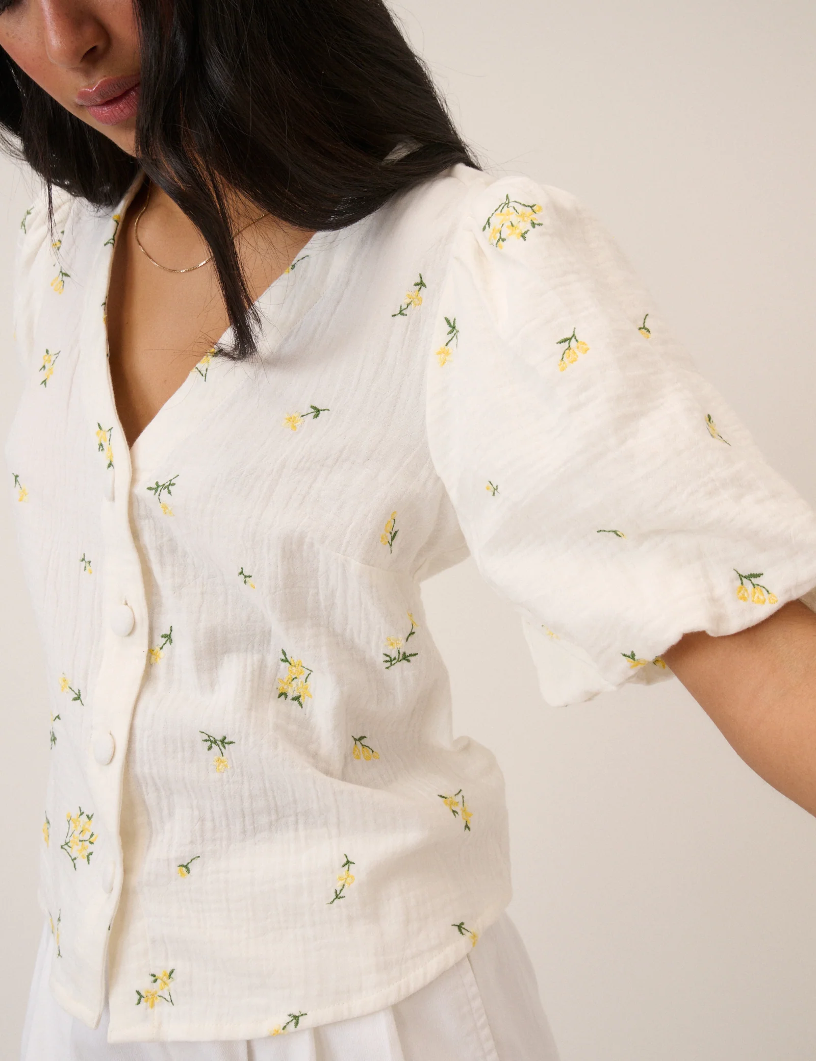 White Ditsy Floral Brooke Top - Image 4