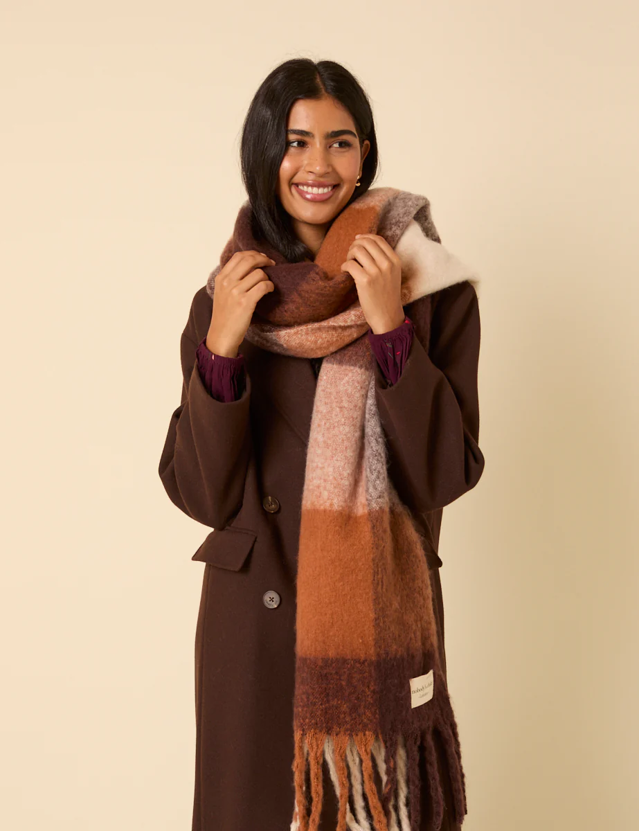 Brown & Beige Check Scarf - Image 3