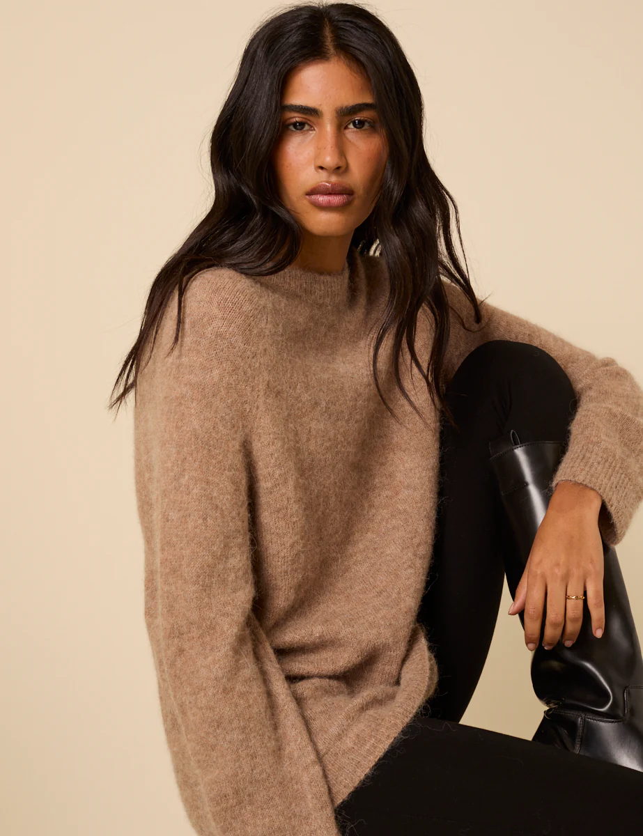 Brown Fluffy Alpaca and Wool Blend Oversized Jumper - Image 3