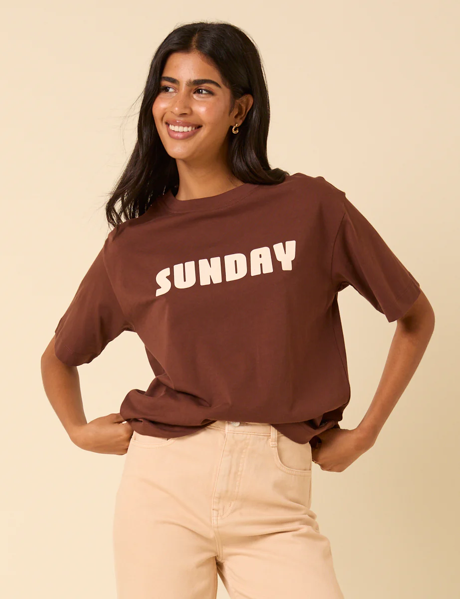 Brown Sunday Graphic T-Shirt - Image 4