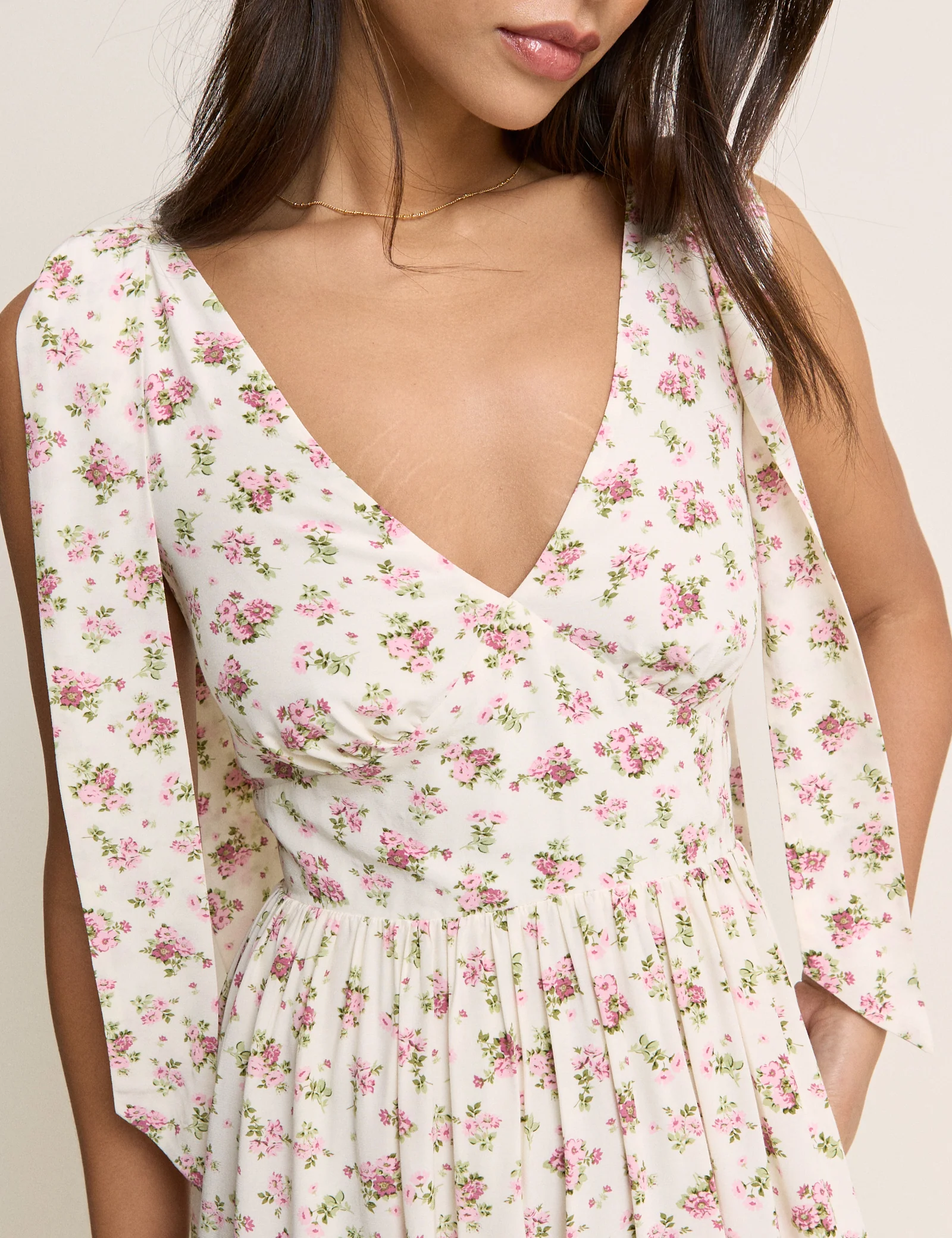 White Floral Coen Midaxi Dress - Image 3