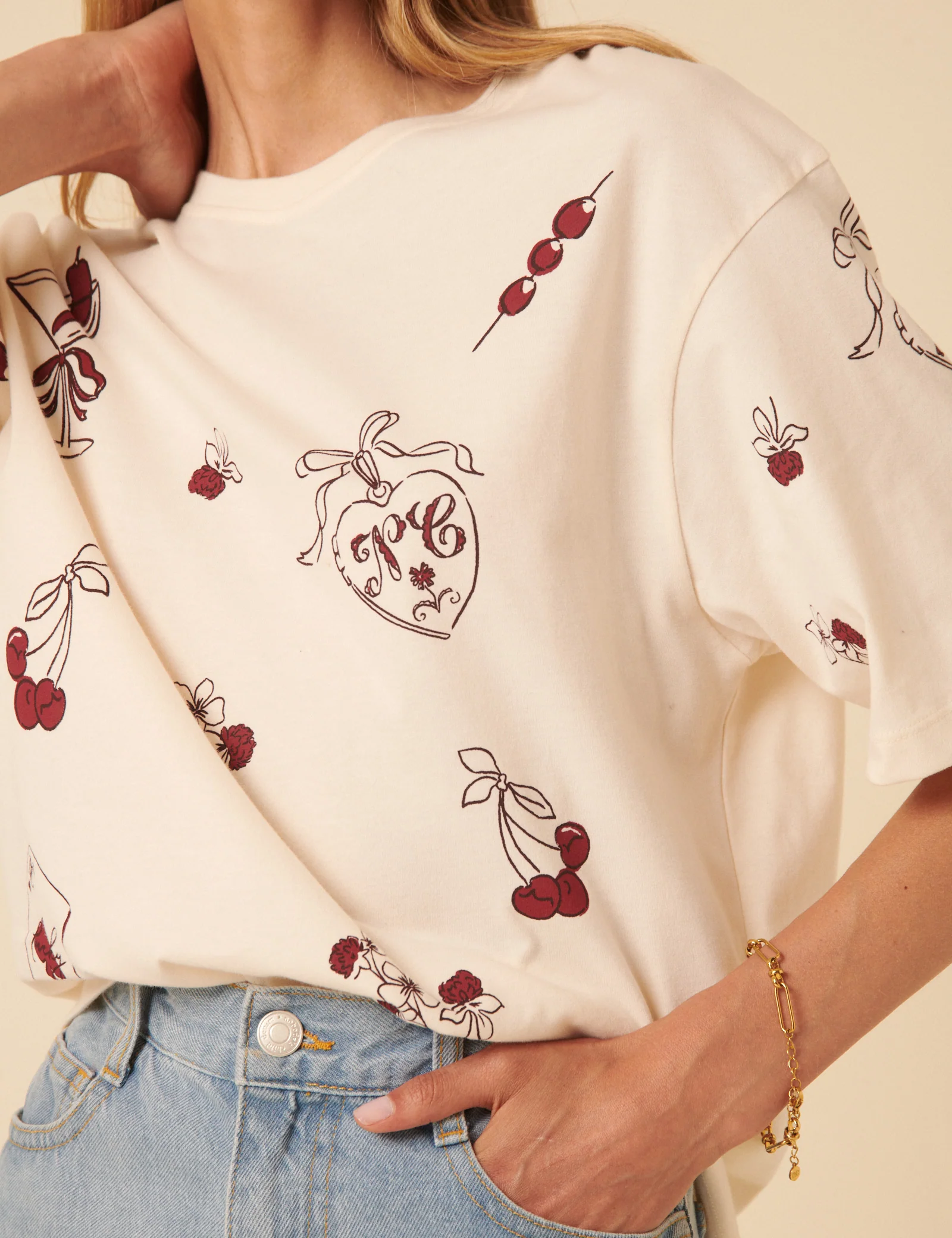 Cream Charm Print Graphic T-Shirt - Image 4