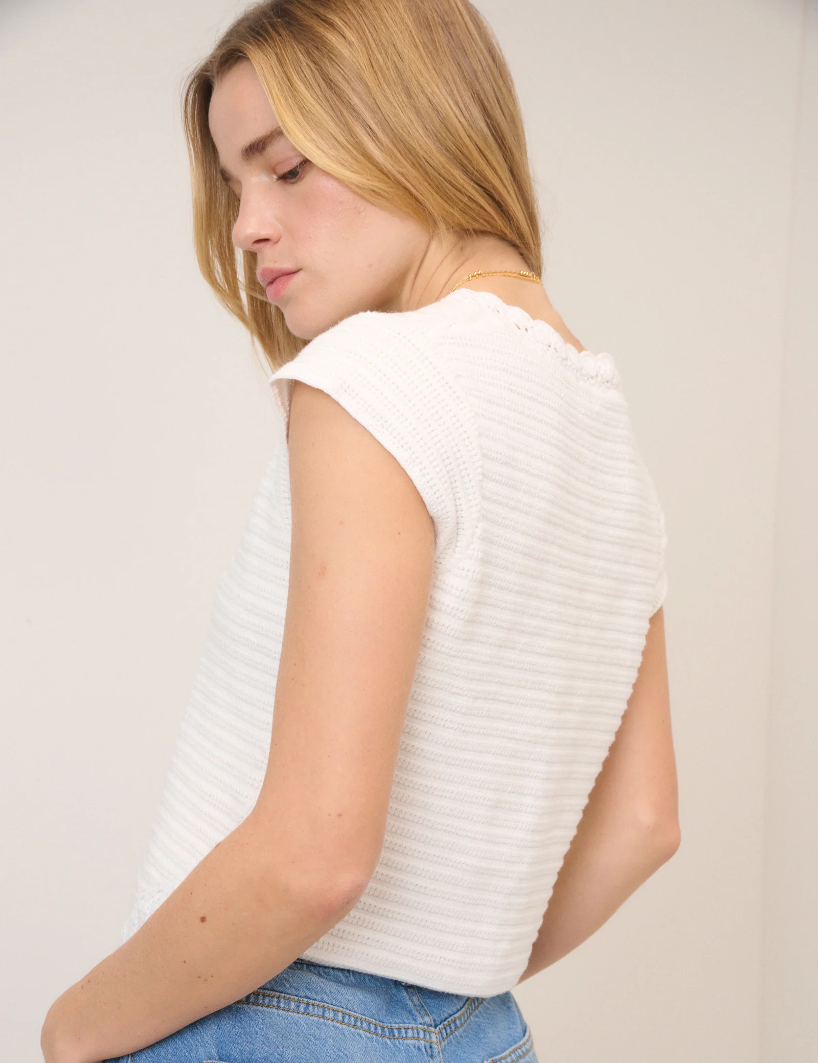 White Crochet Trim Short Sleeve Cardigan - Image 5