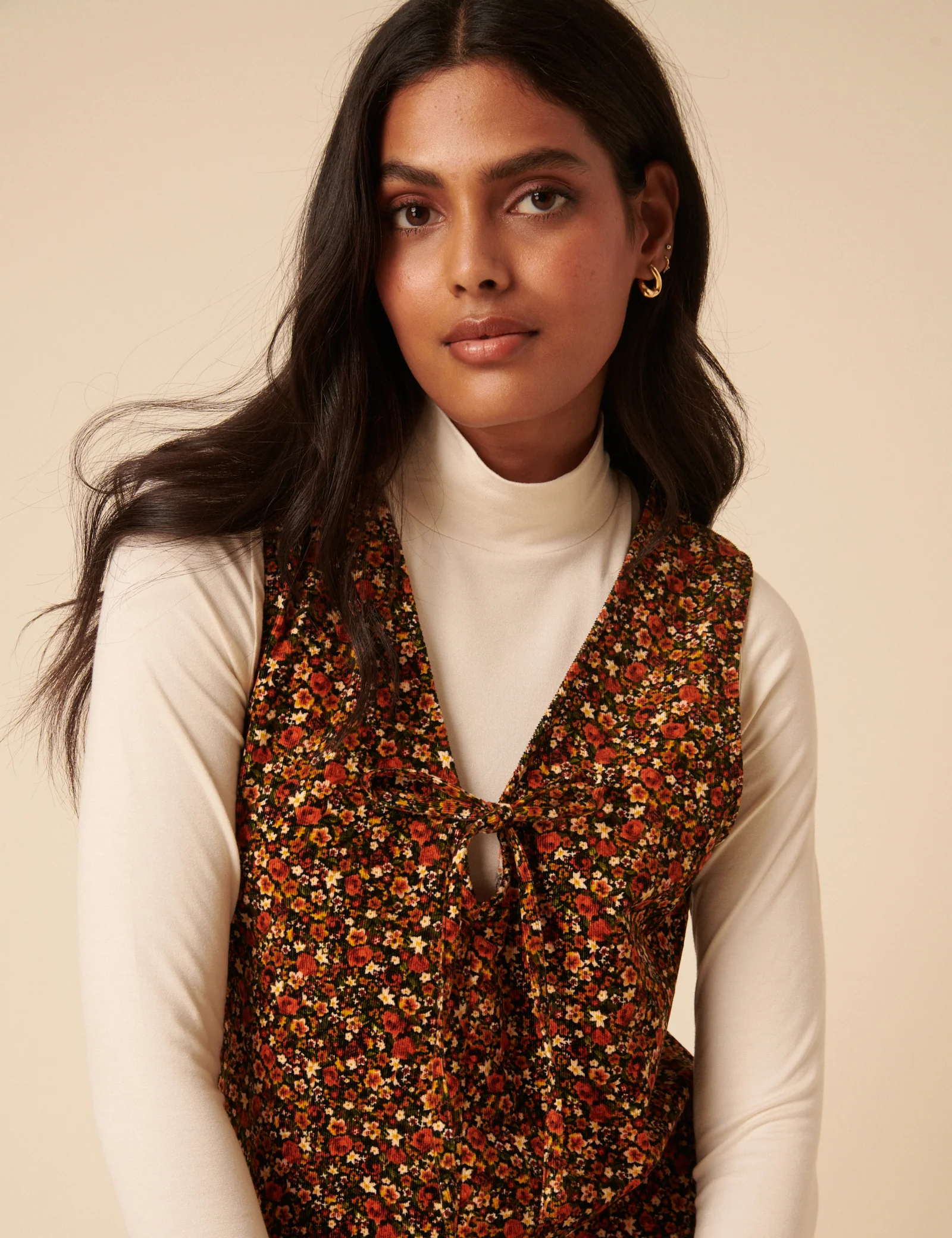 Ditsy Floral Nila Pinafore Mini Dress - Image 2