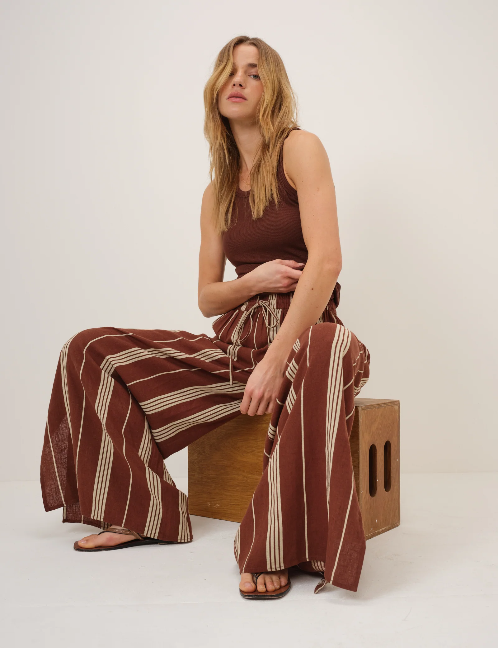 Brown Striped Linen-Blend Split Hem Trousers - Image 3