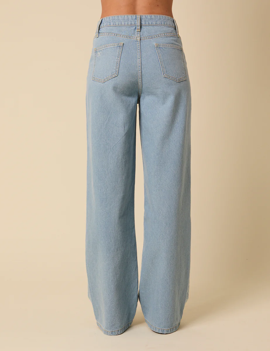 Light Blue Embroidered High Rise Jeans - Image 5