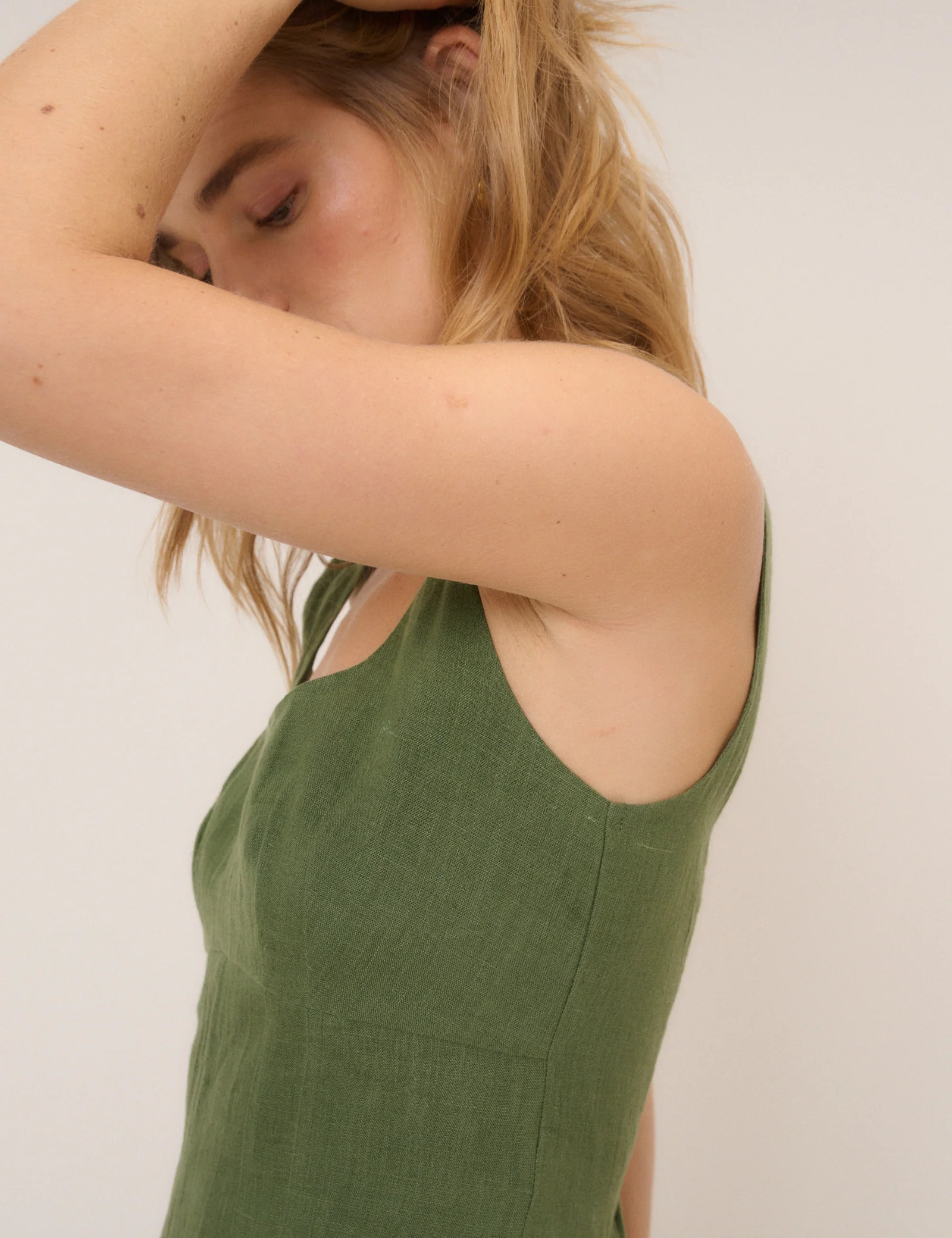 Green Linen Emelia Mini Dress - Image 2