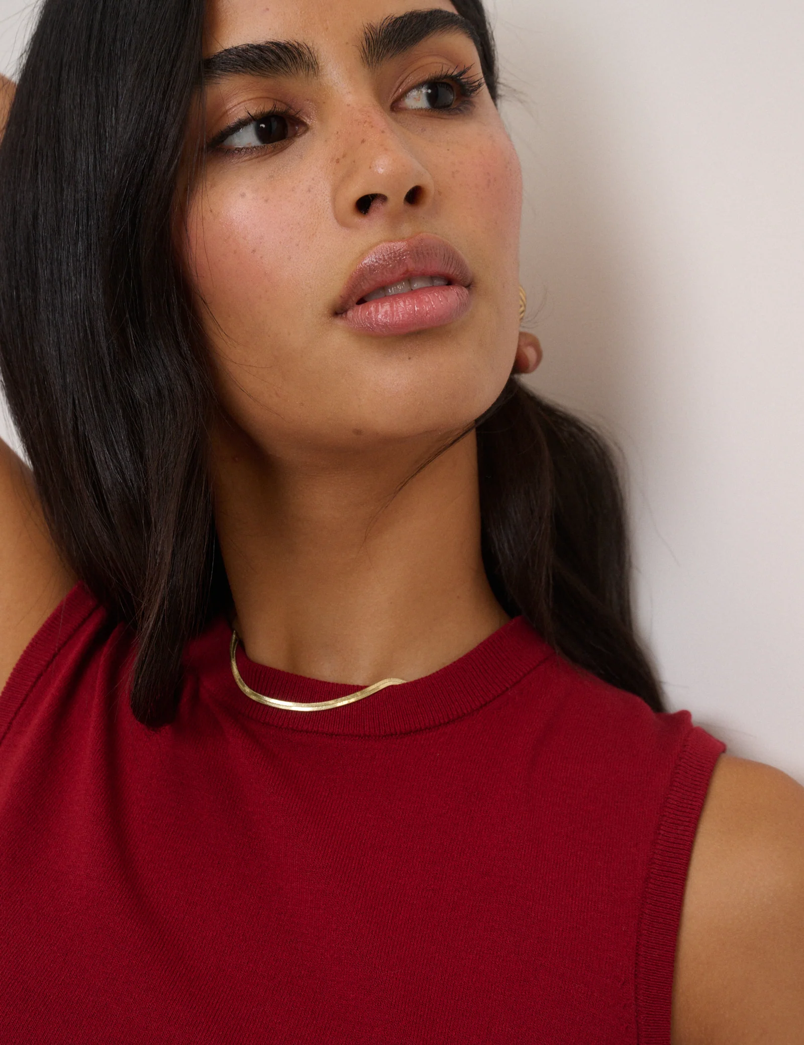 Red Crew Neck Knitted Vest - Image 5