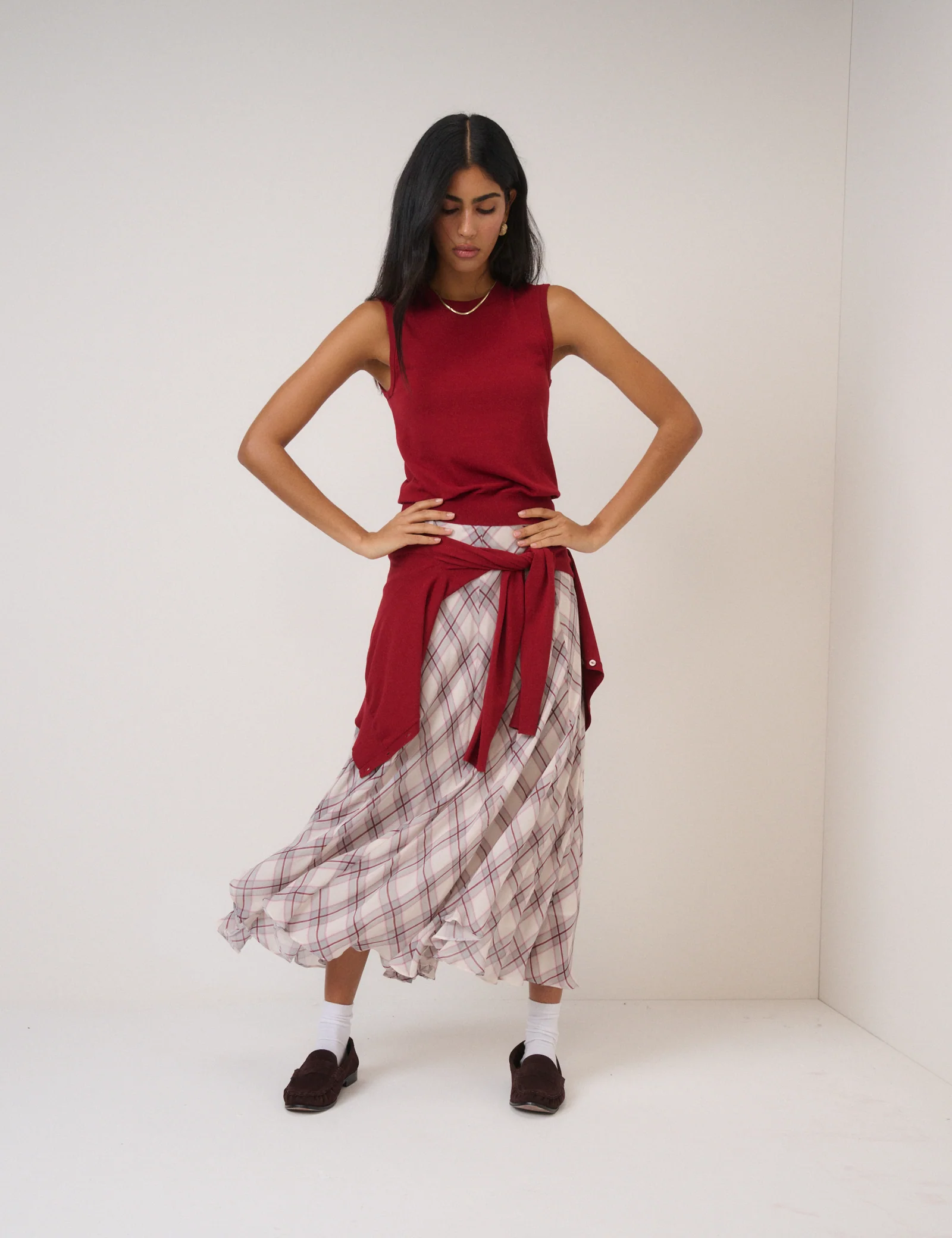 Red Crew Neck Knitted Vest - Image 6