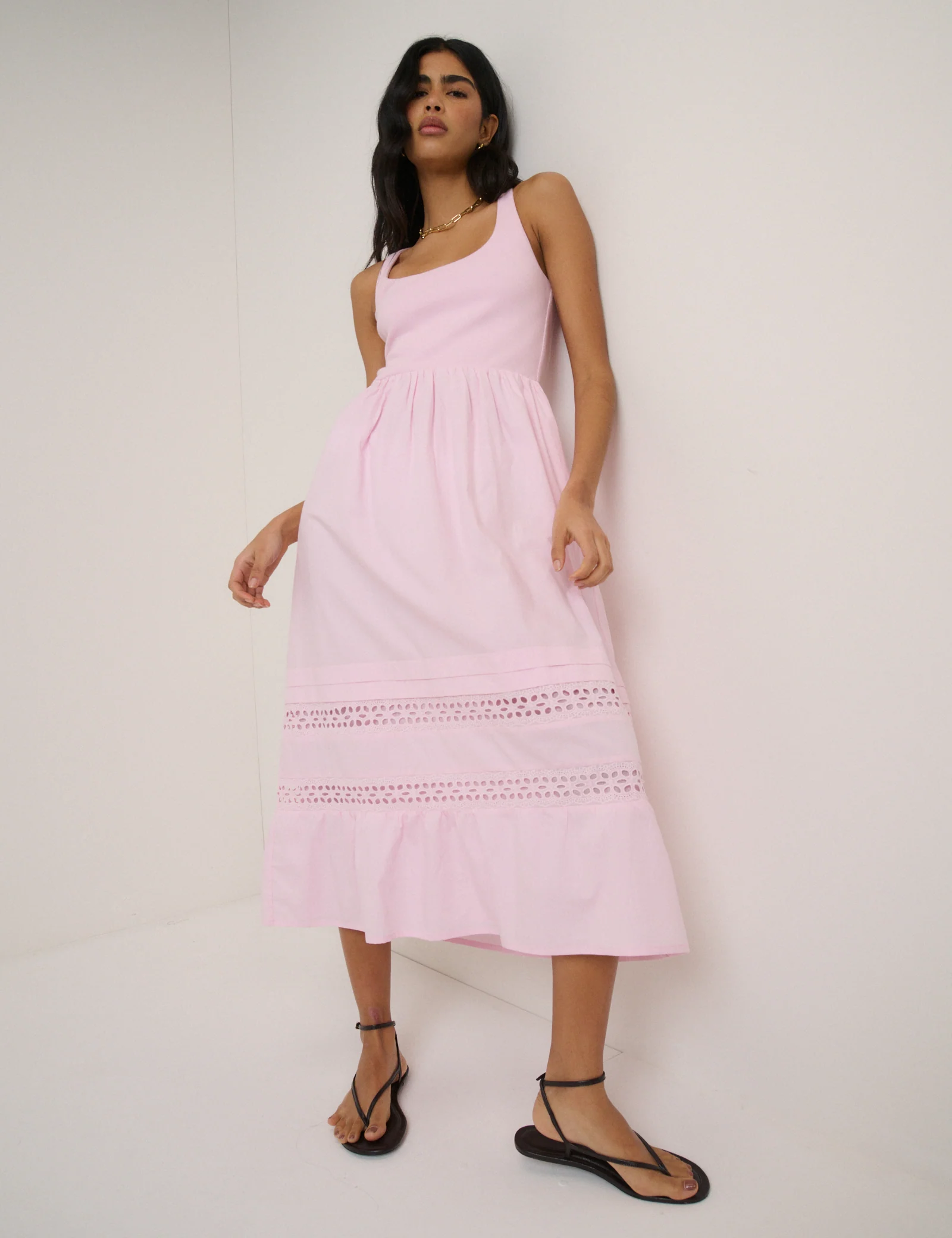 Pink Scoop Neck Everleigh Midi Dress - Image 3