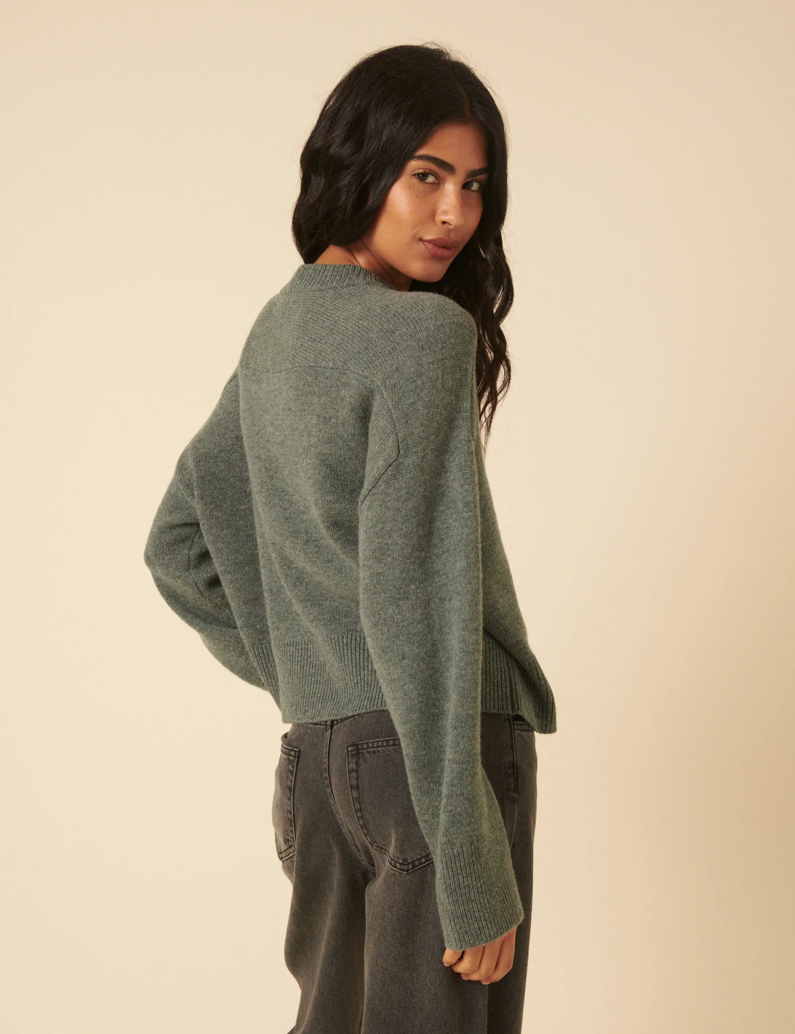 Green Wool Crew Neck Jumper - Image 4