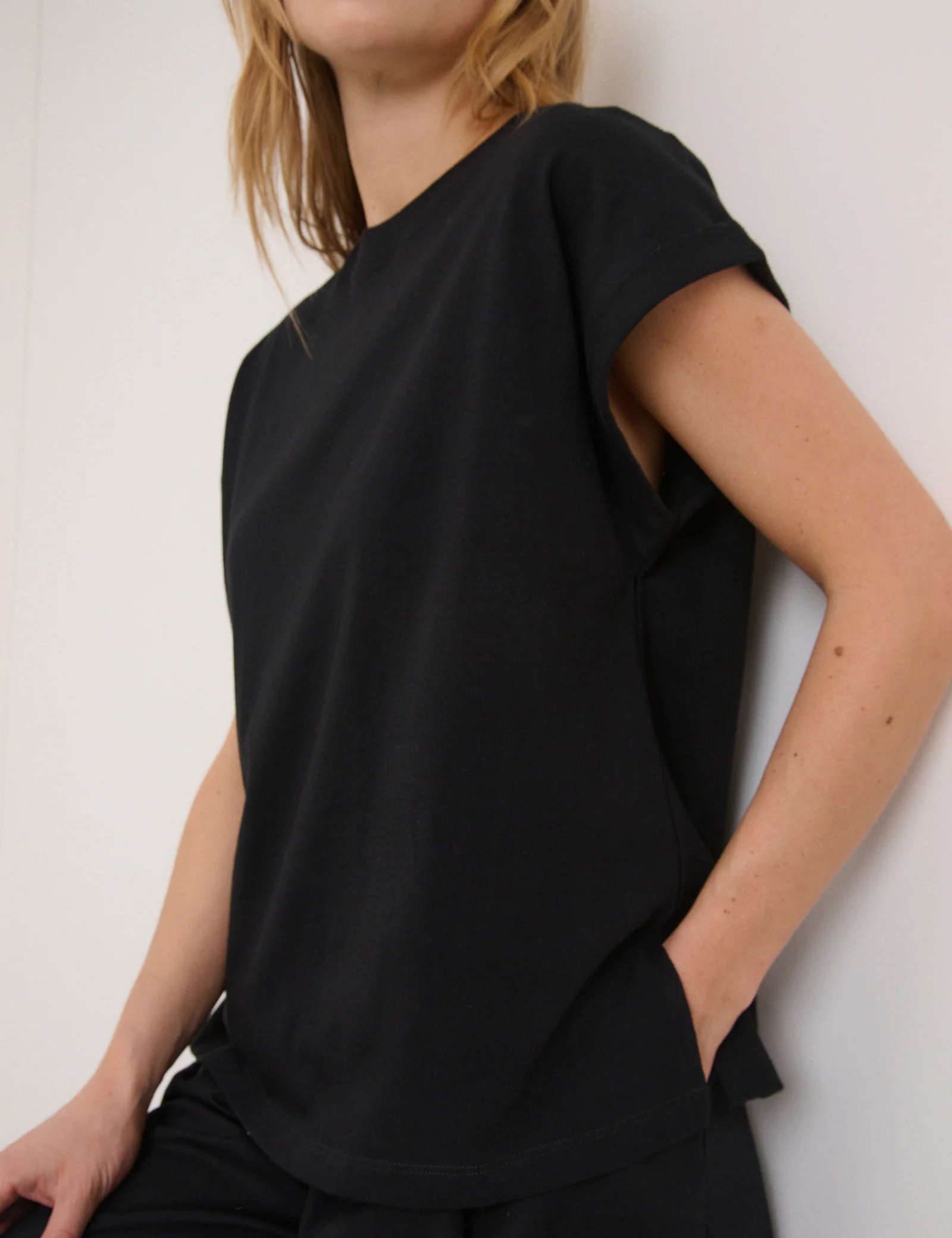 Black Cap Sleeve T-Shirt - Image 2