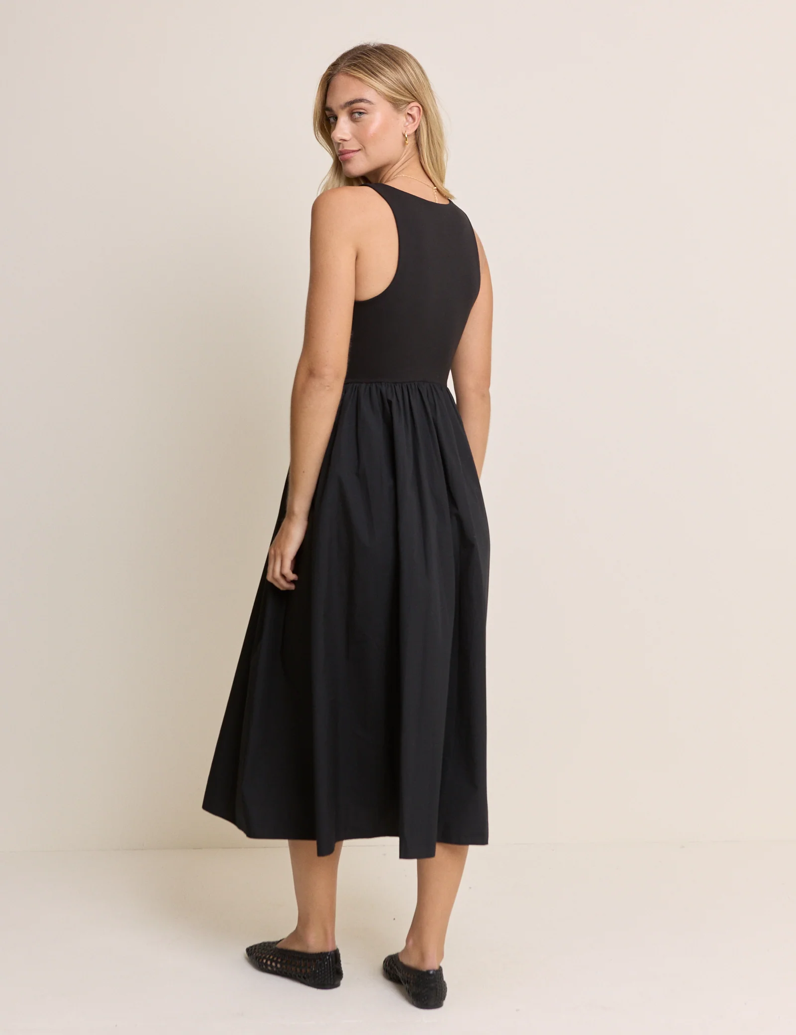 Black V-Neck Kyra Midi Dress - Image 4