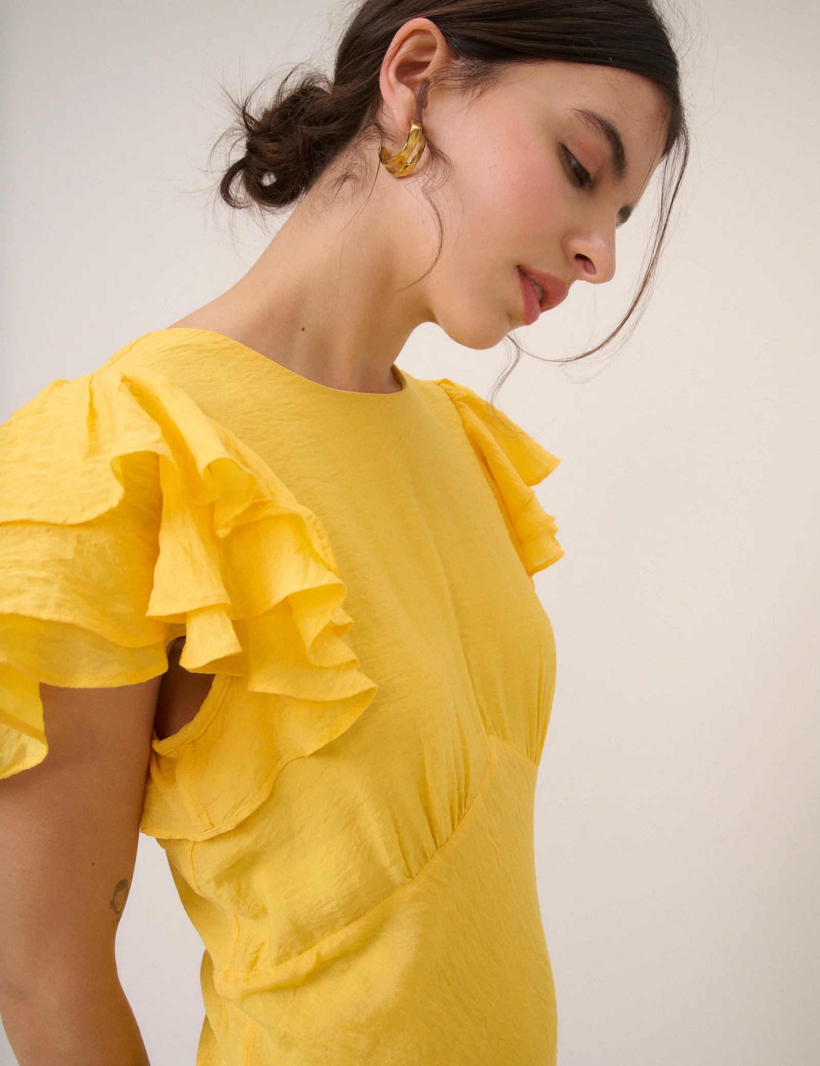 Yellow Frill Sleeve Lola Midi Dress - Image 3