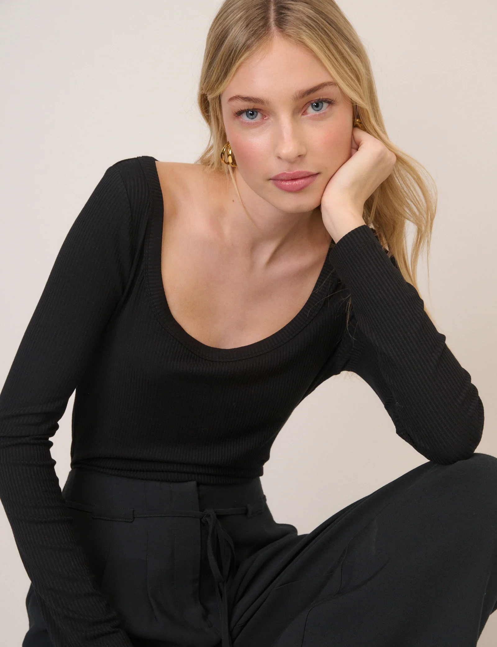 Black Scoop Neck Ribbed Top - Image 3