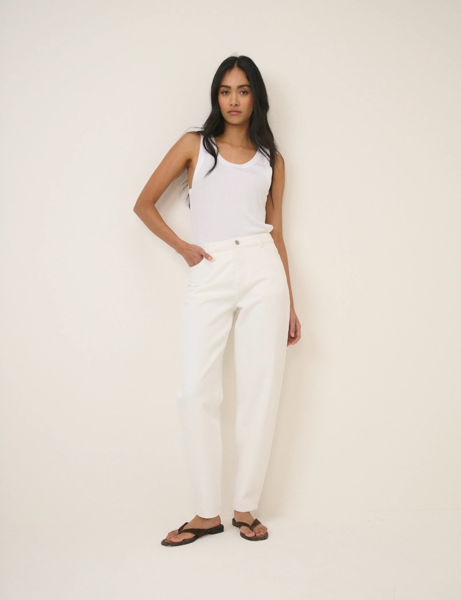 White Putney Barrel Leg Jeans - Image 3