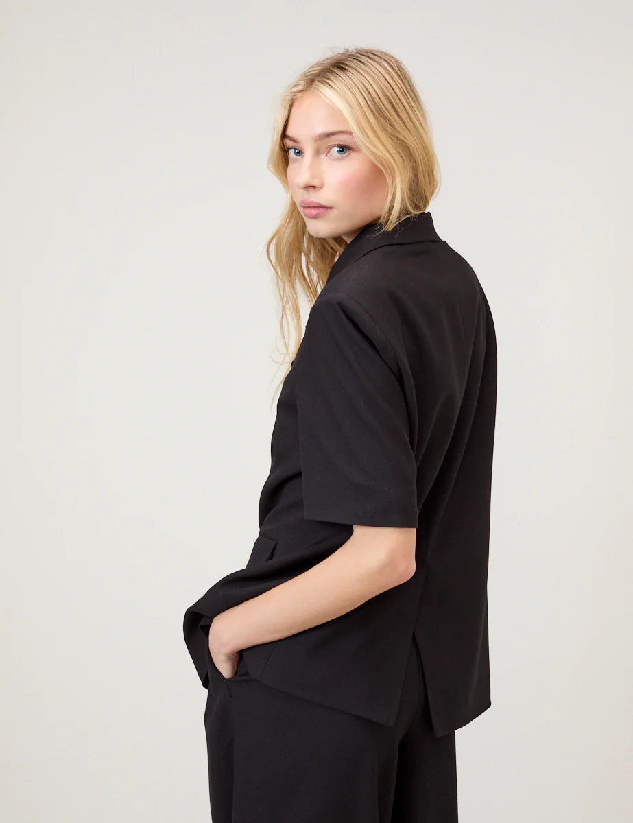 Black Short Sleeve Boyfriend Blazer - Image 5