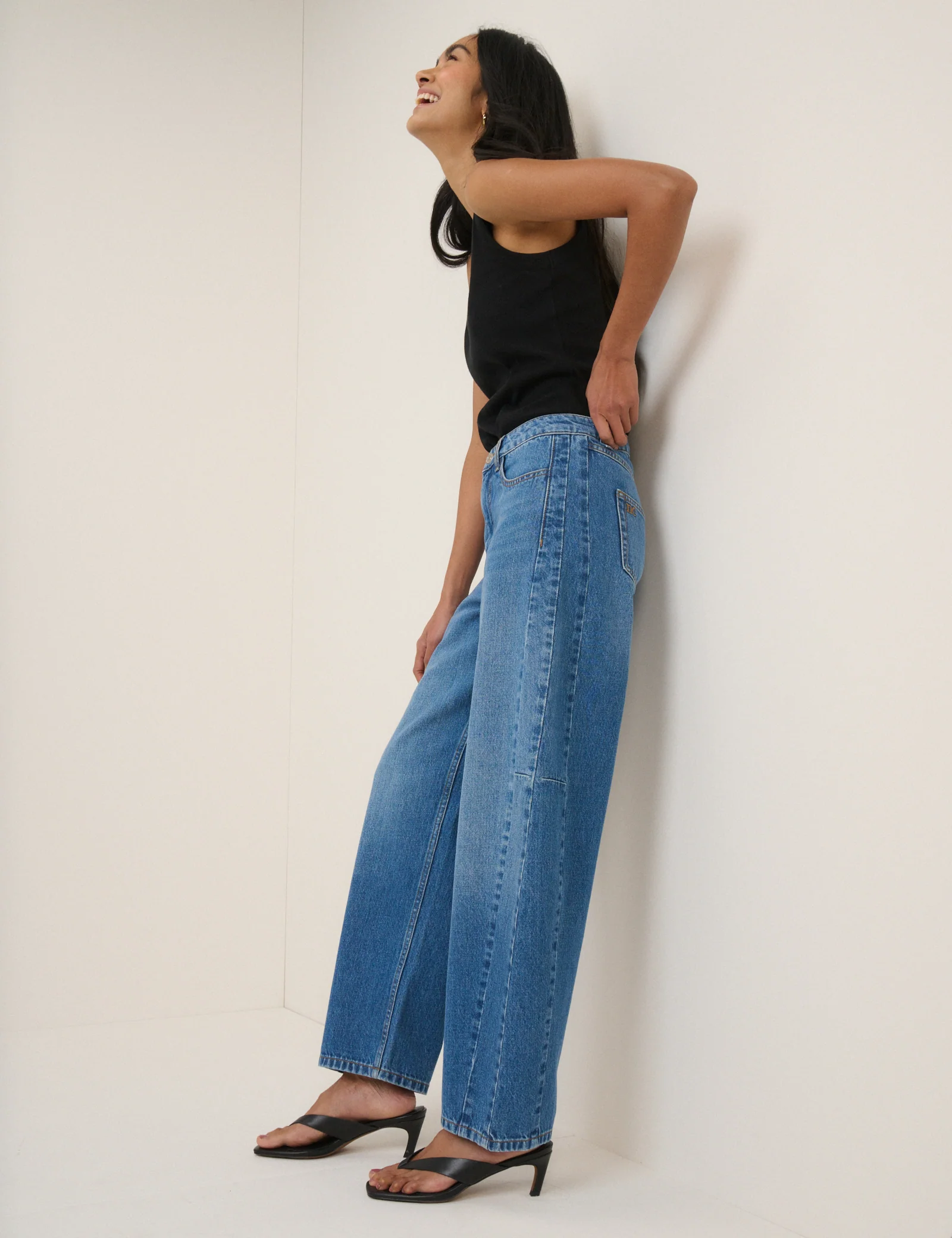 Blue Mid Rise Bethnal Barrel Leg Jeans - Image 3