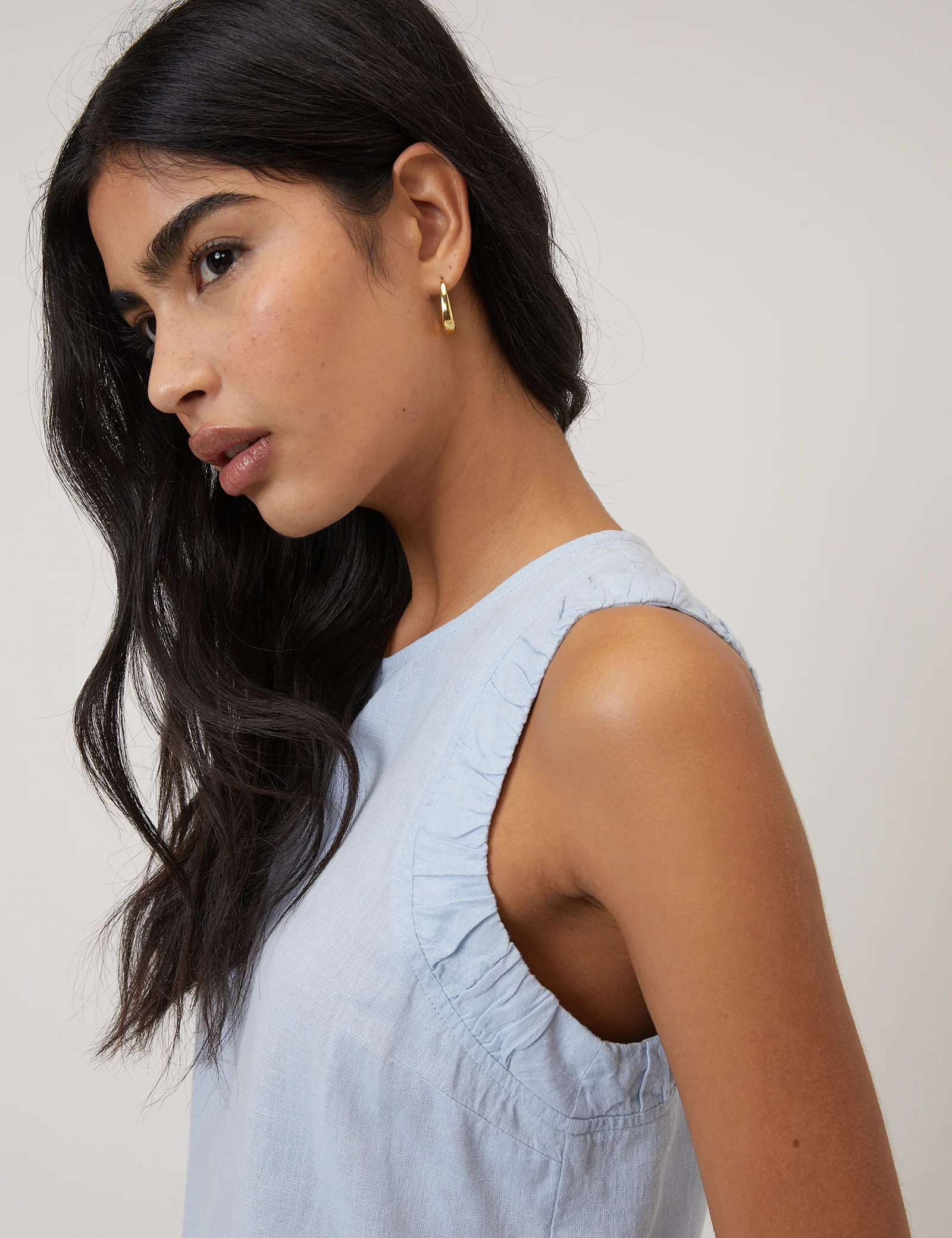 Light Blue Linen-Blend Top - Image 4
