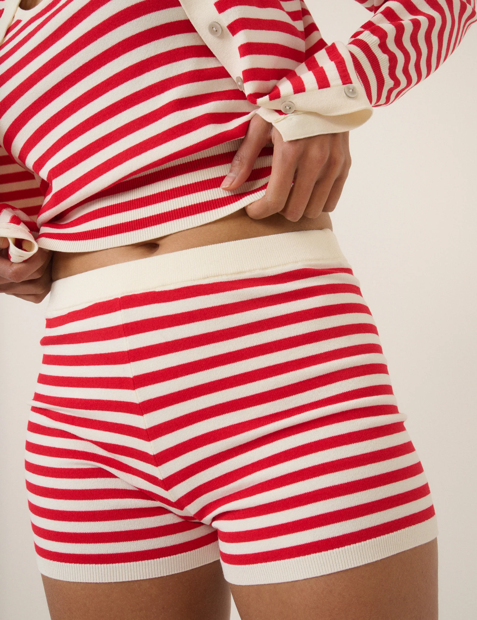Red Stripe Fine Knit Shorts - Image 4
