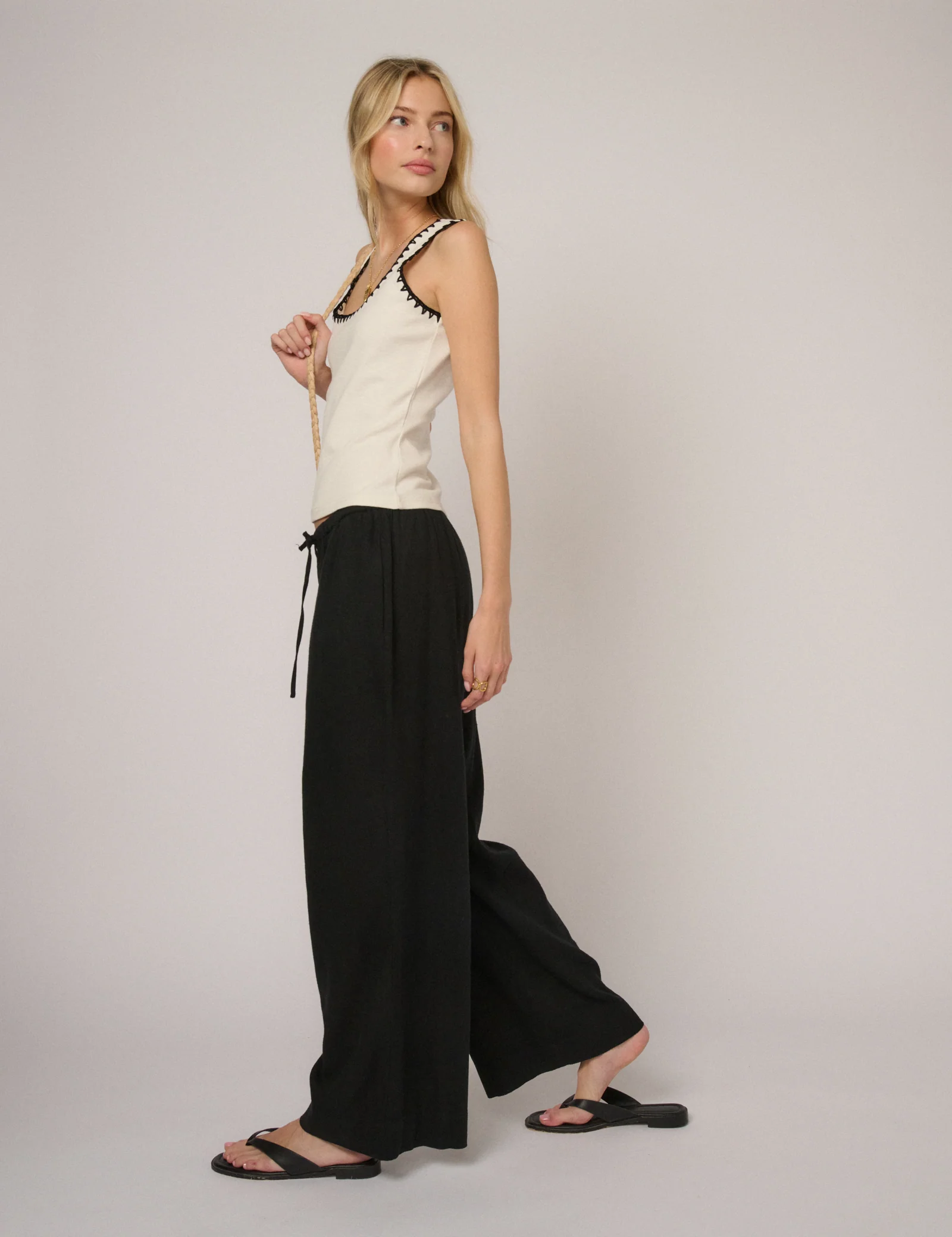 Black Linen-Blend Low Waisted Trousers - Image 4
