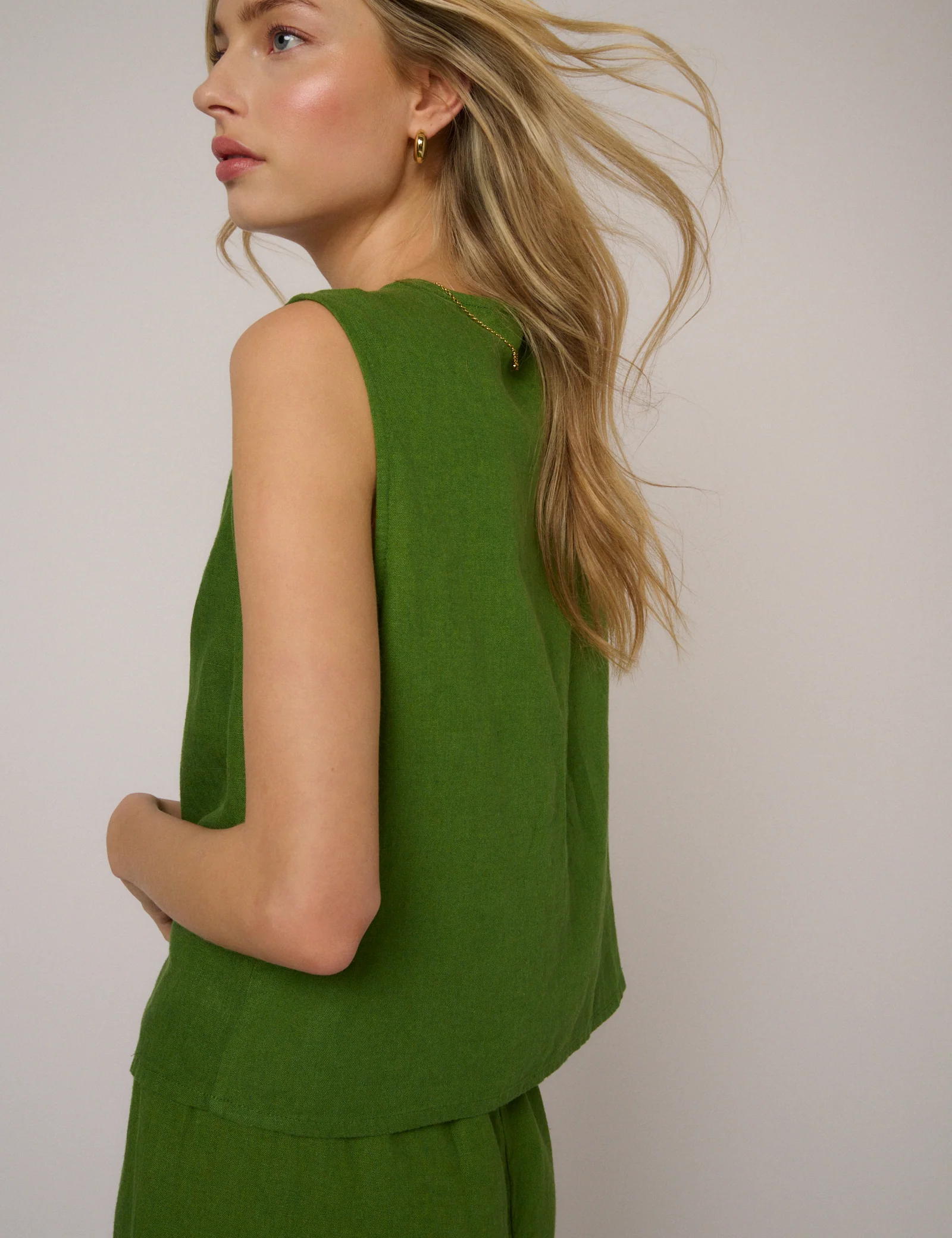Green Linen-Blend Tie Front Tessa Top - Image 5
