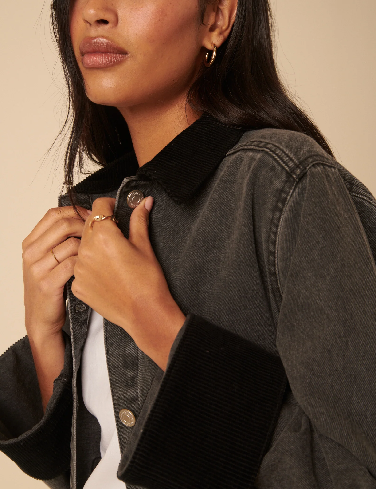 Washed Black Denim Cropped Jacket - Image 2