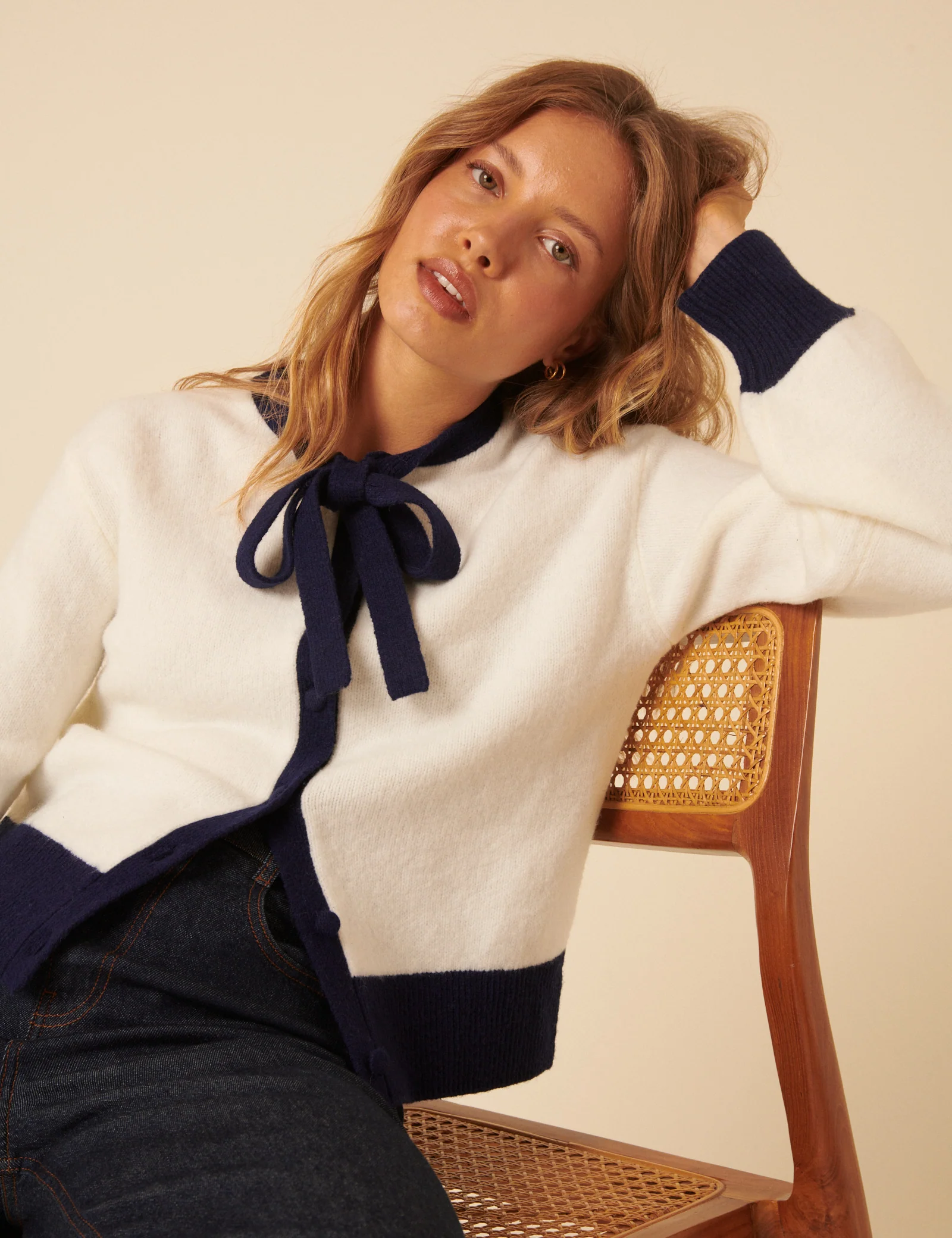 White Contrast Trim Tie Neck Cardigan - Image 2