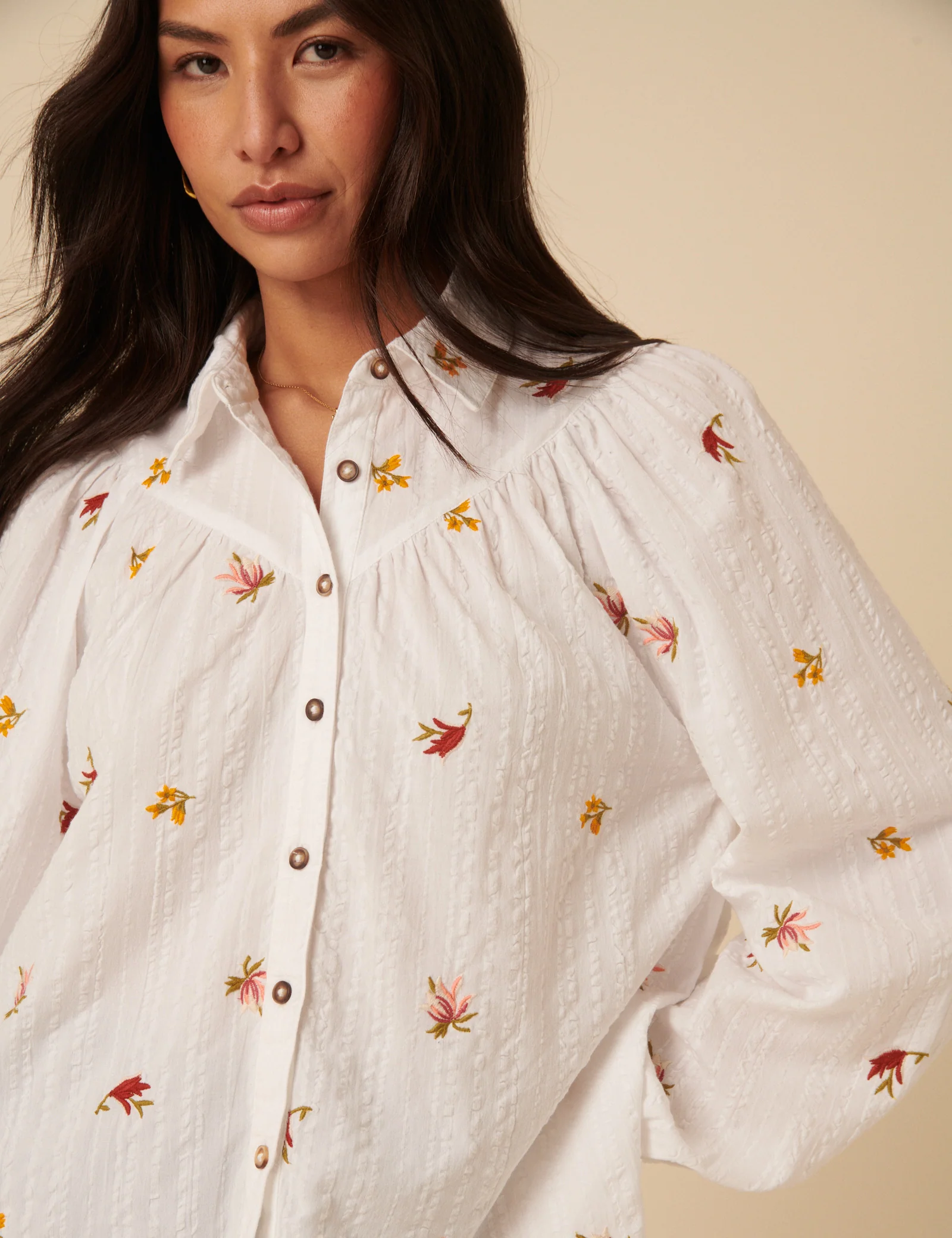 White Embroidered Balloon Sleeve Blouse - Image 4
