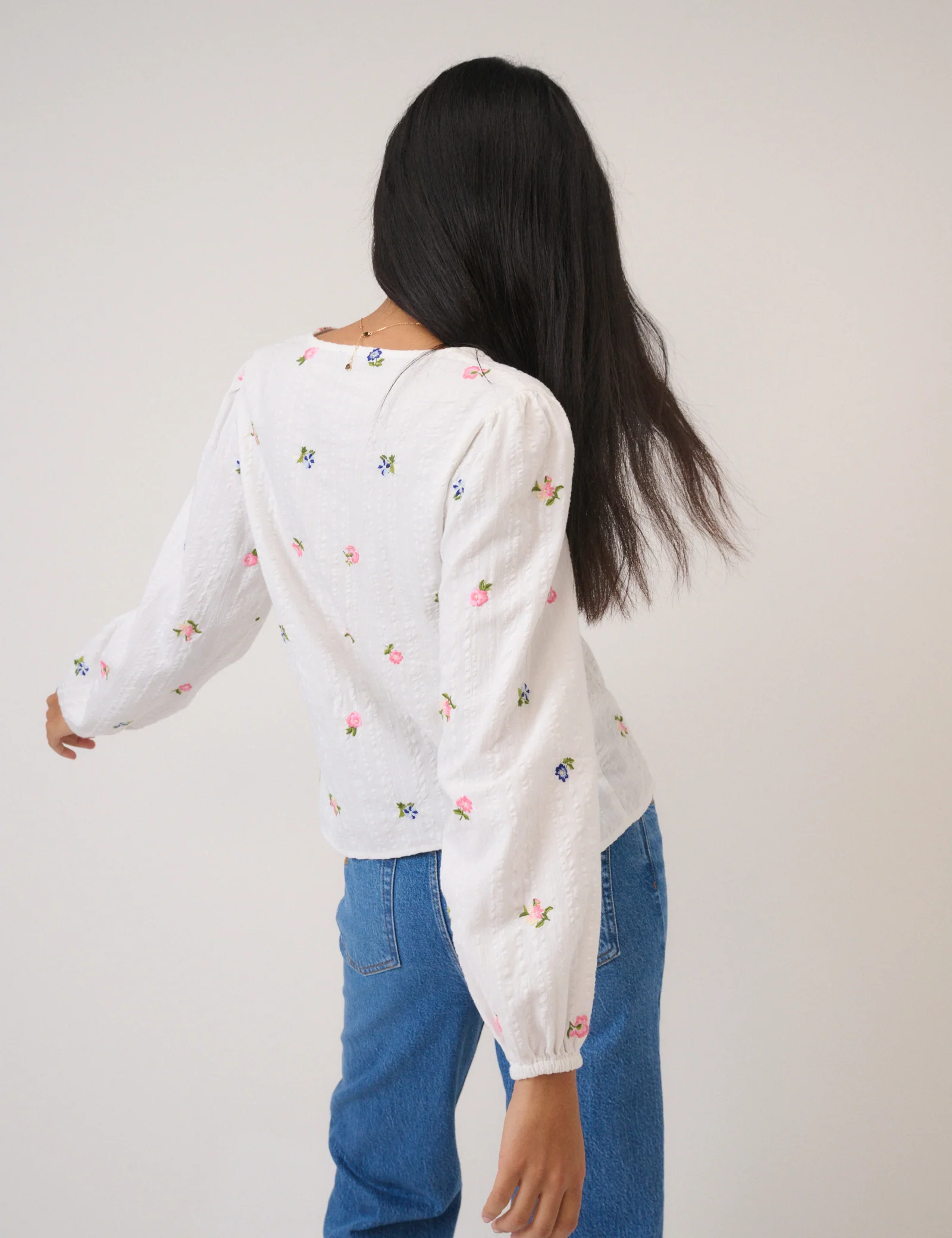 White Floral Embroidered Blouse - Image 5