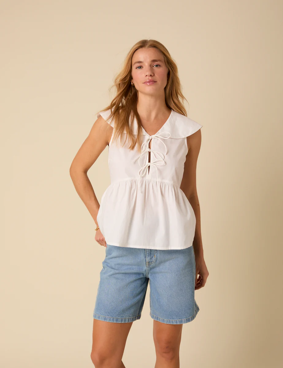 White Tie Front Collared Blouse - Image 4