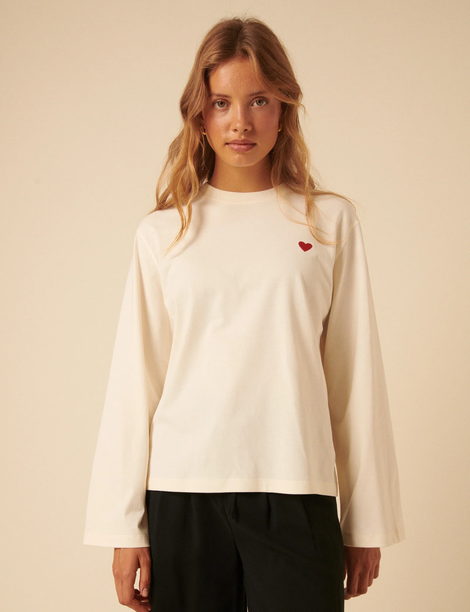 White Wide Long Sleeve Heart T-Shirt - Image 4